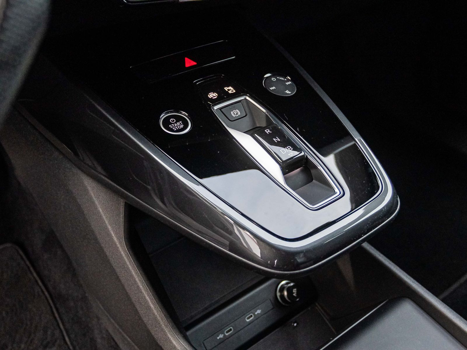 Audi Q4 Sportback e-tron 35 S line Navi LED HuD Standklima