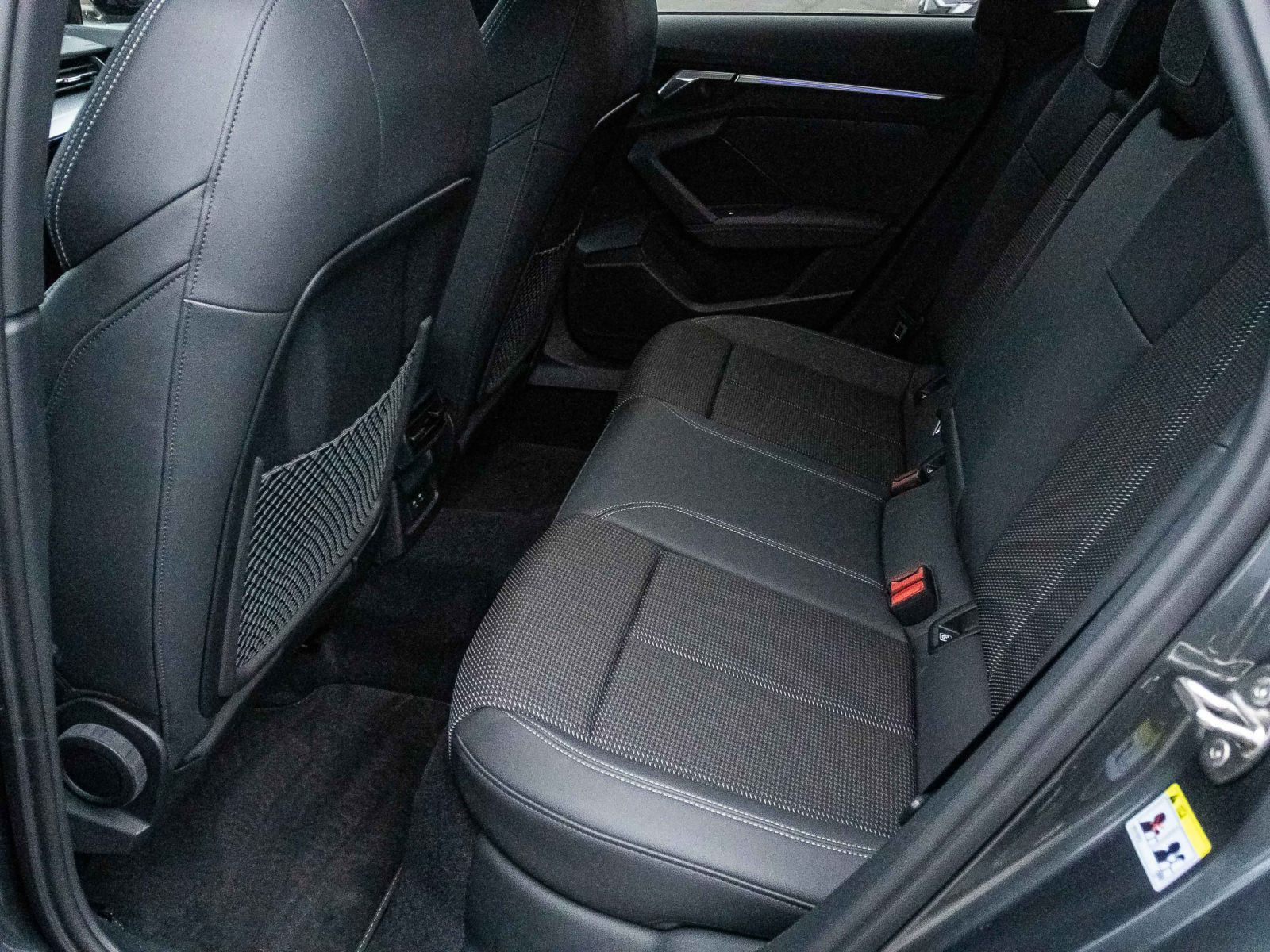 Audi A3 Sportback S line 40TFSI e Stronic Navi LED ACC AHK