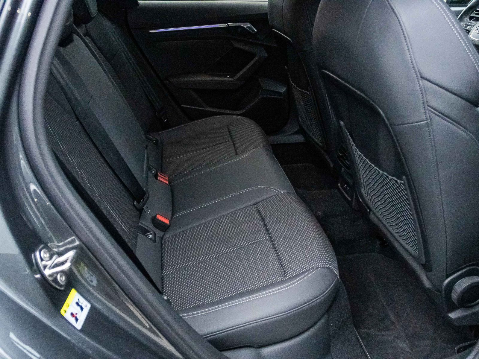 Audi A3 Sportback S line 40TFSI e Stronic Navi LED ACC AHK