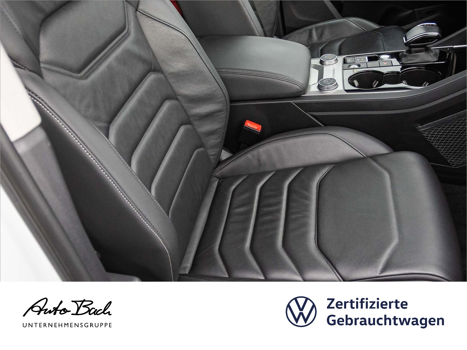 Volkswagen Touareg 3.0TDI Navi LED Standhzg Luft Leder ACC