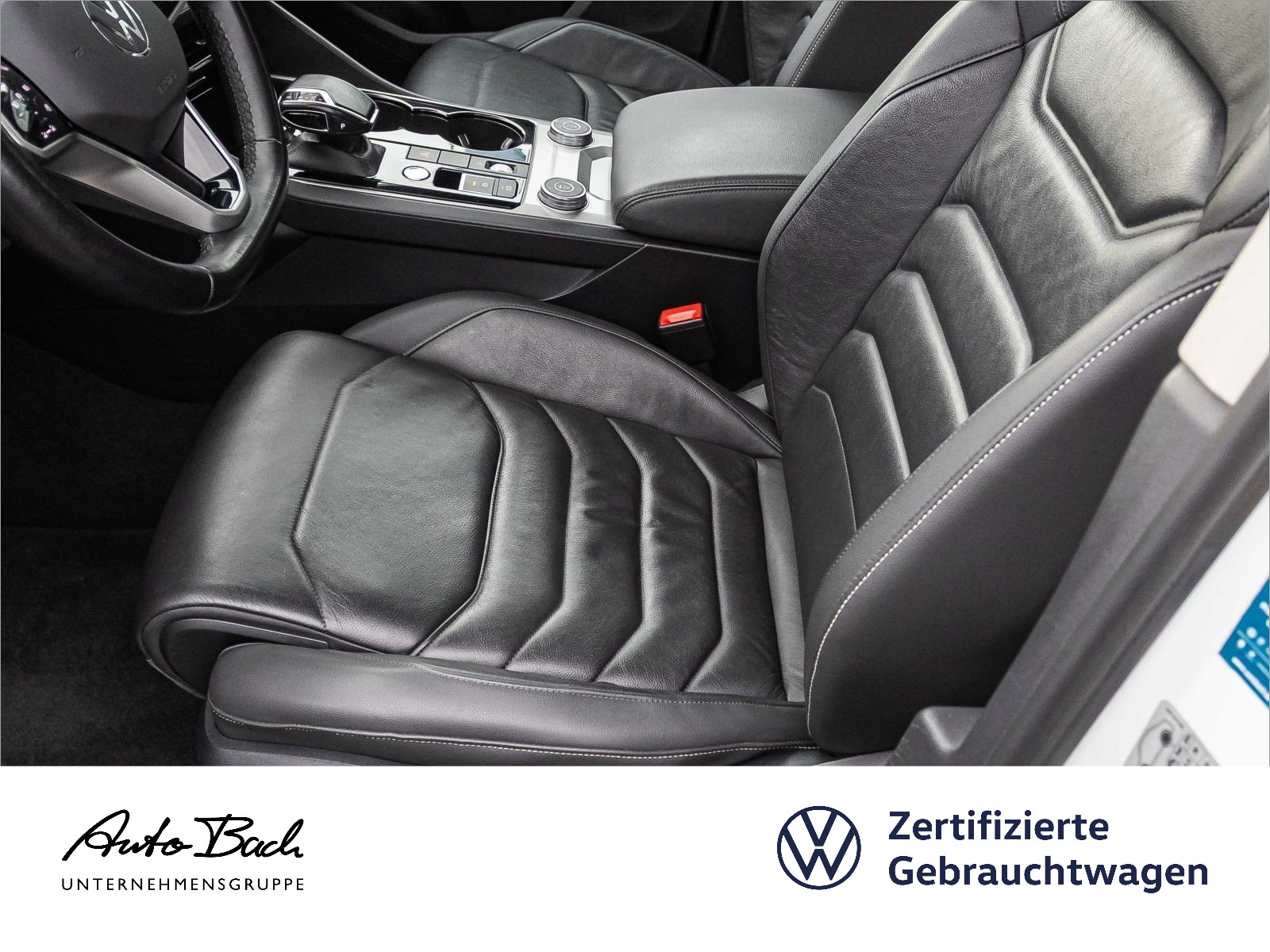 Volkswagen Touareg 3.0TDI Navi LED Standhzg Luft Leder ACC