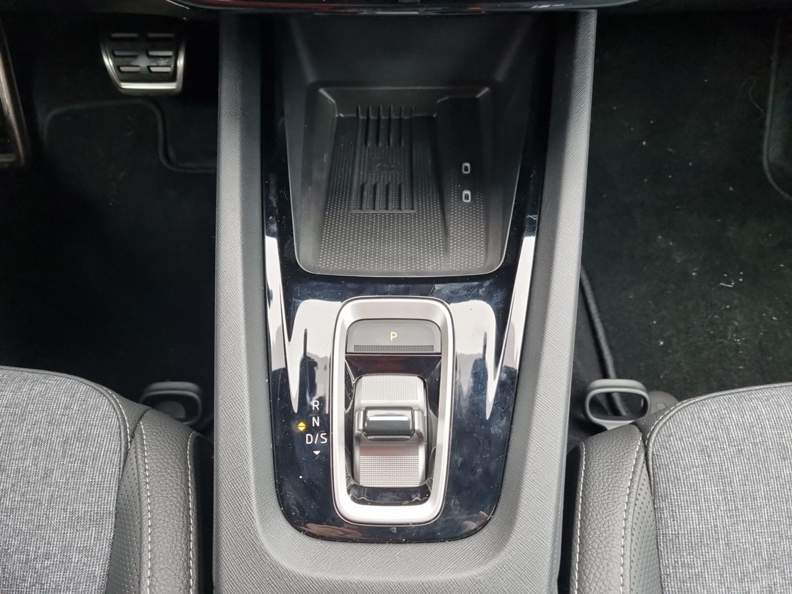 Skoda Octavia Combi Sportline 1,5 TSI mHEV DSG AHK LED