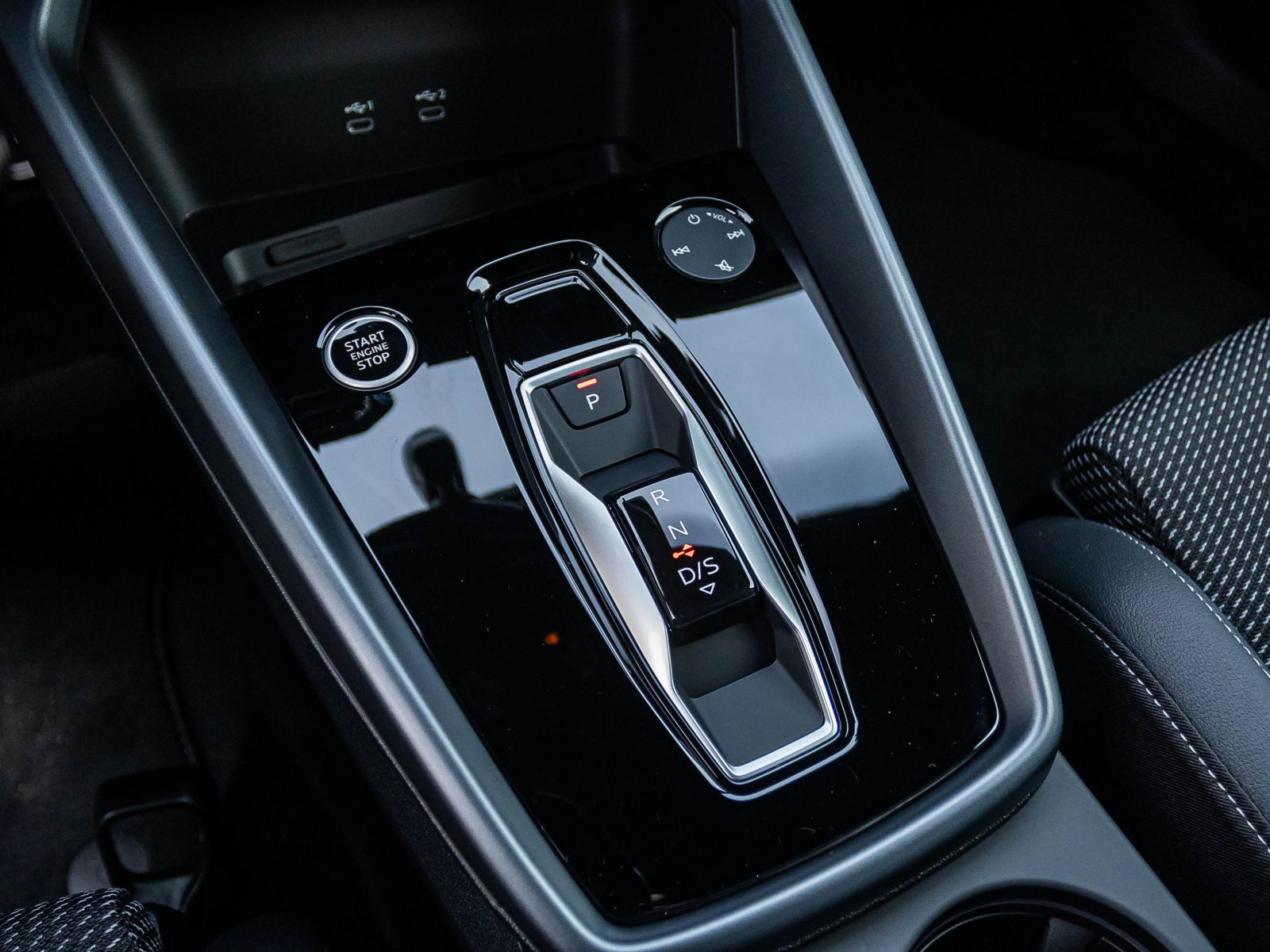 Audi A3 Sportback S line TFSI 110 kW Stronic Business Plus Klimatisierung Plus S-Interieur