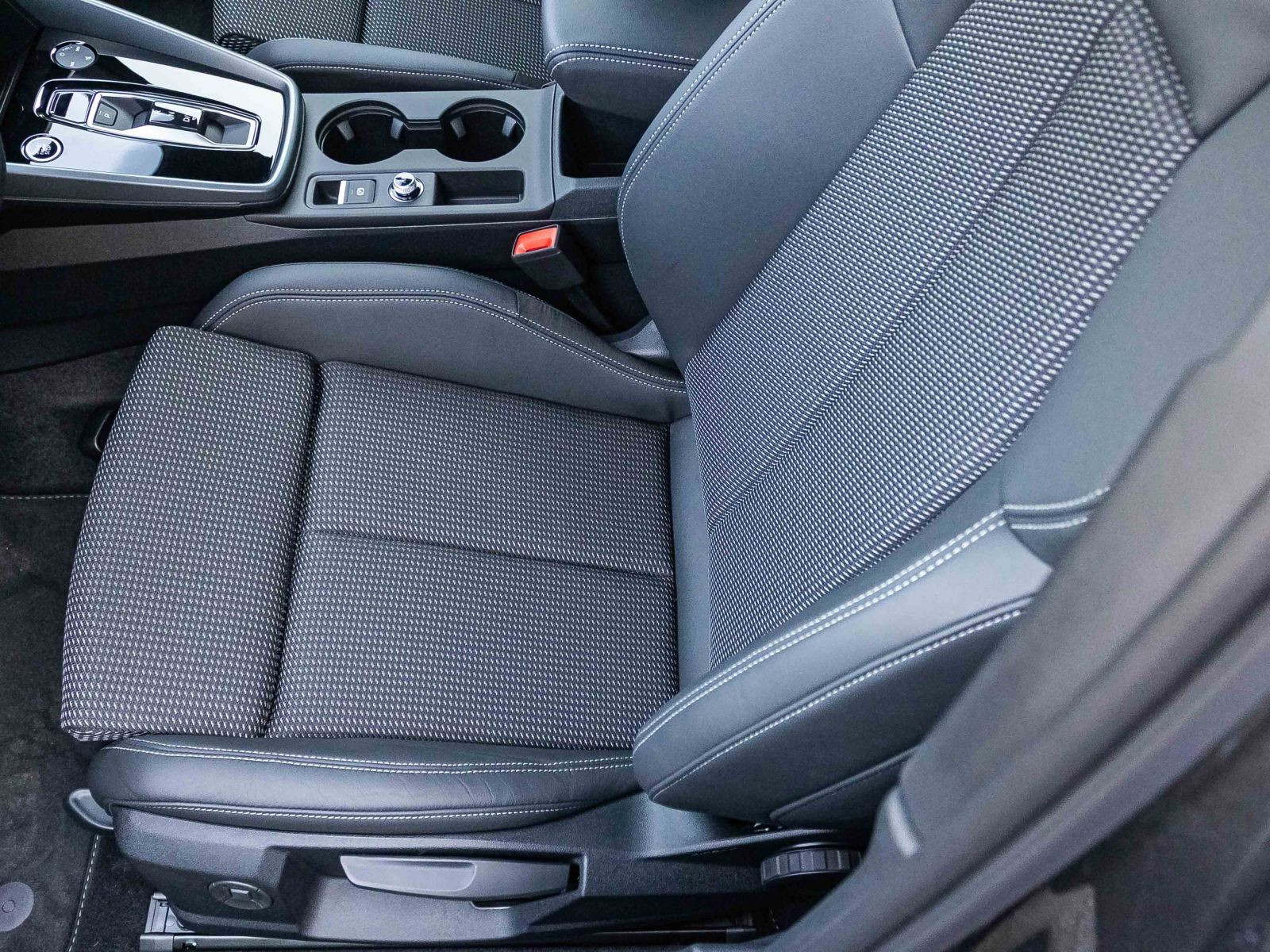 Audi A3 Sportback S line TFSI 110 kW Stronic Business Plus Klimatisierung Plus S-Interieur