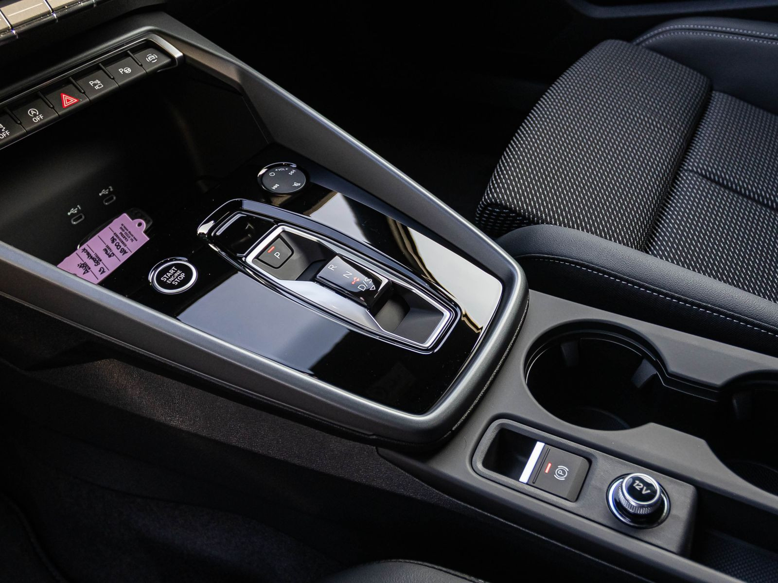 Audi A3 Sportback advanced TFSI 150PS S tronic S-Sportsitze Business  LED