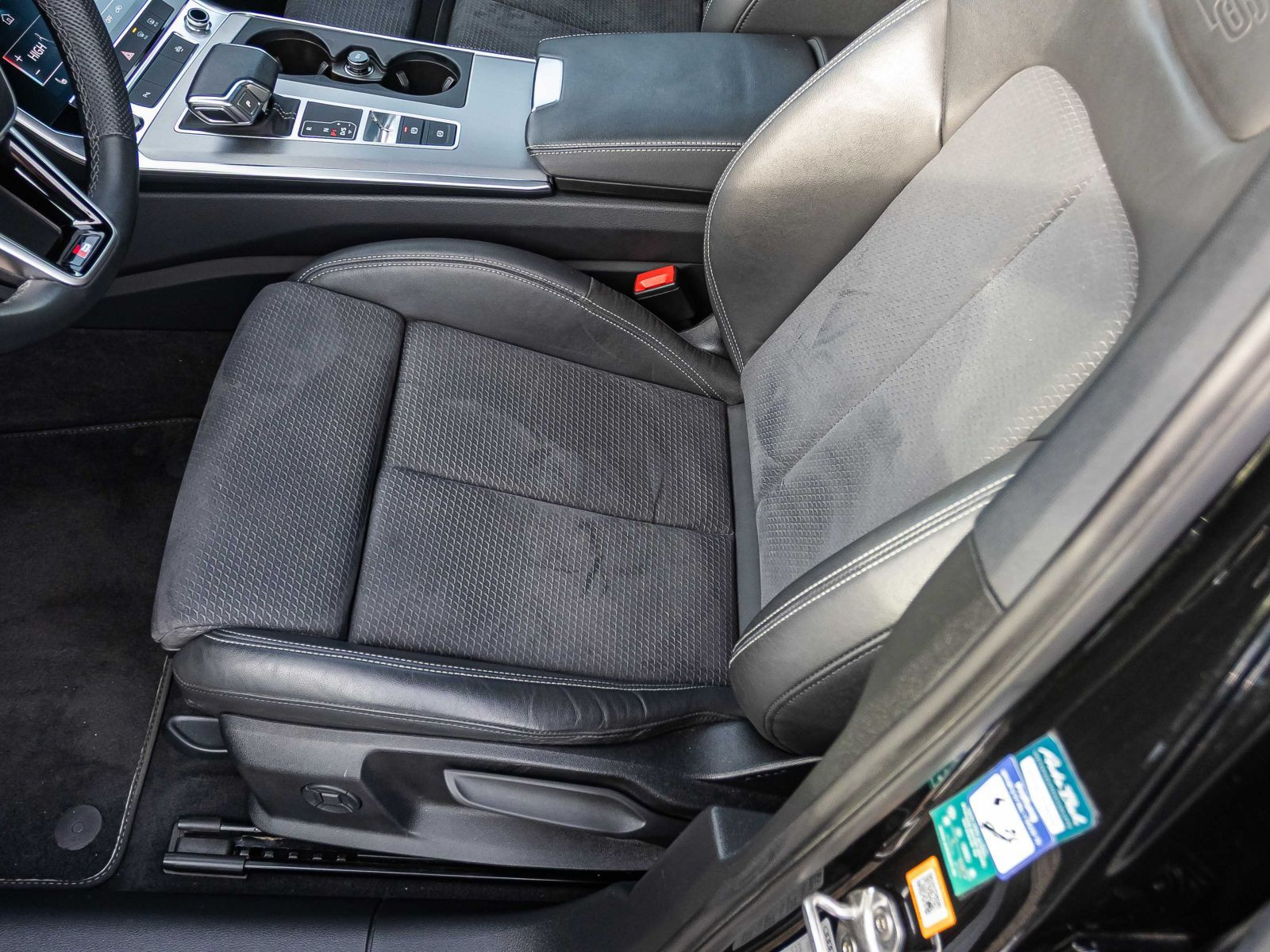 Audi A6 Avant Sport 55TFSI e Navi LED Standklima Panorama