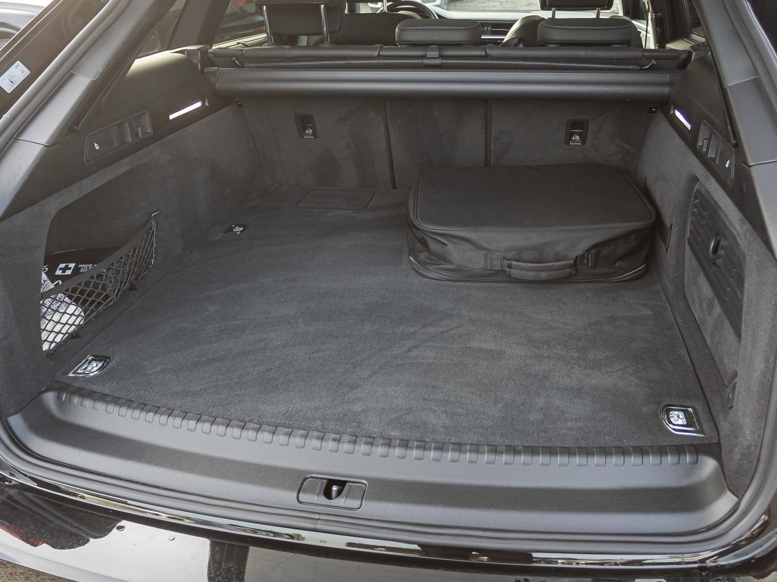 Audi A6 Avant Sport 55TFSI e Navi LED Standklima Panorama