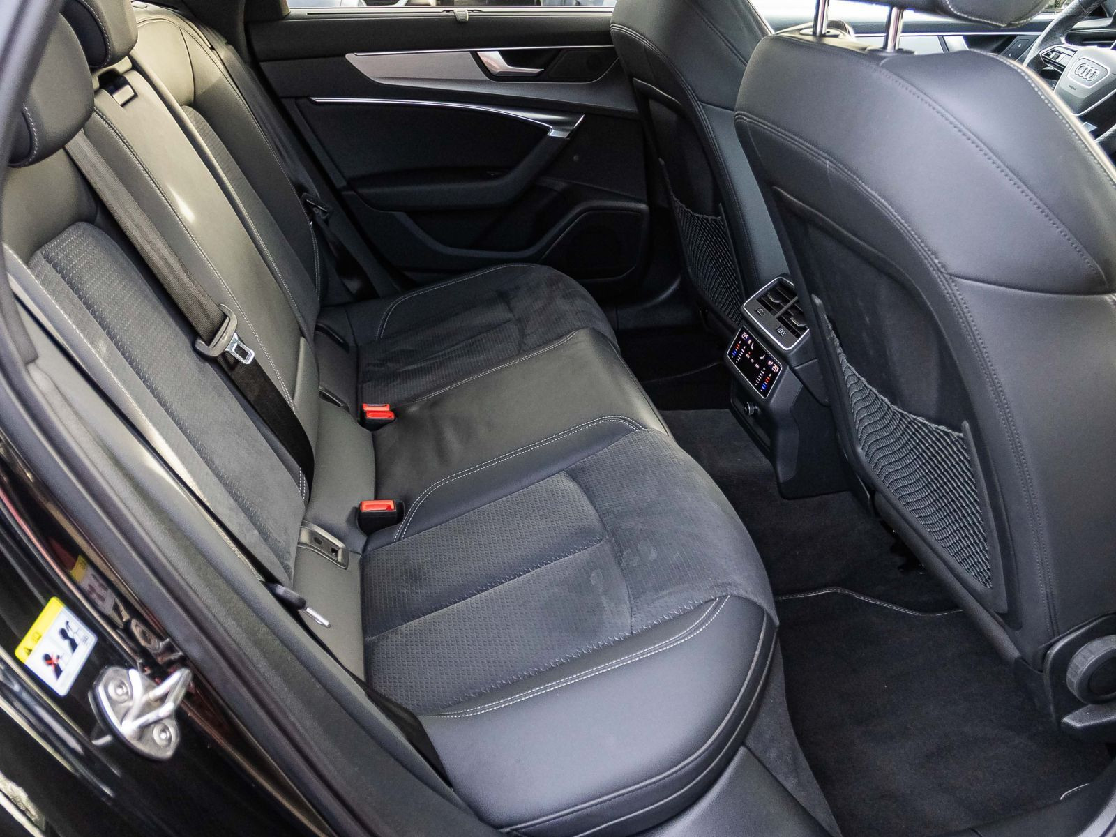 Audi A6 Avant Sport 55TFSI e Navi LED Standklima Panorama