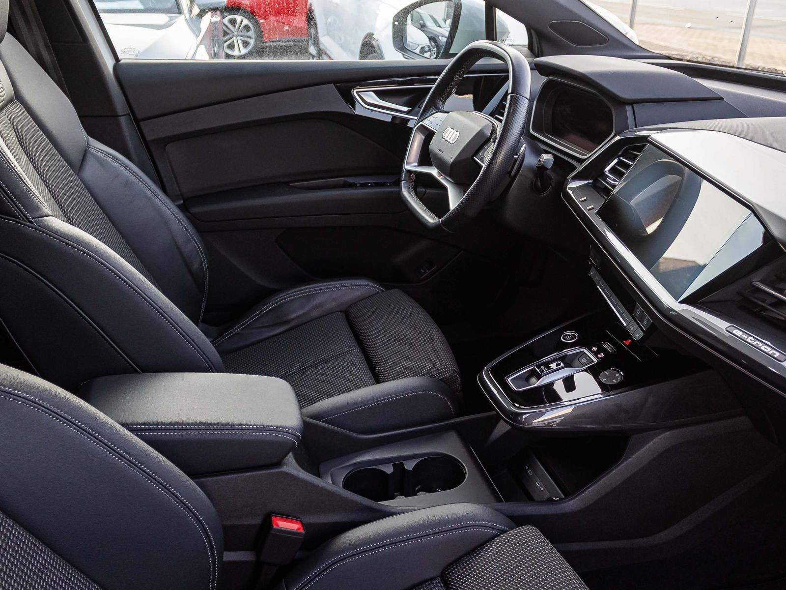 Audi Q4 Sportback s line e-tron Navi LED Standkl ACC EPH