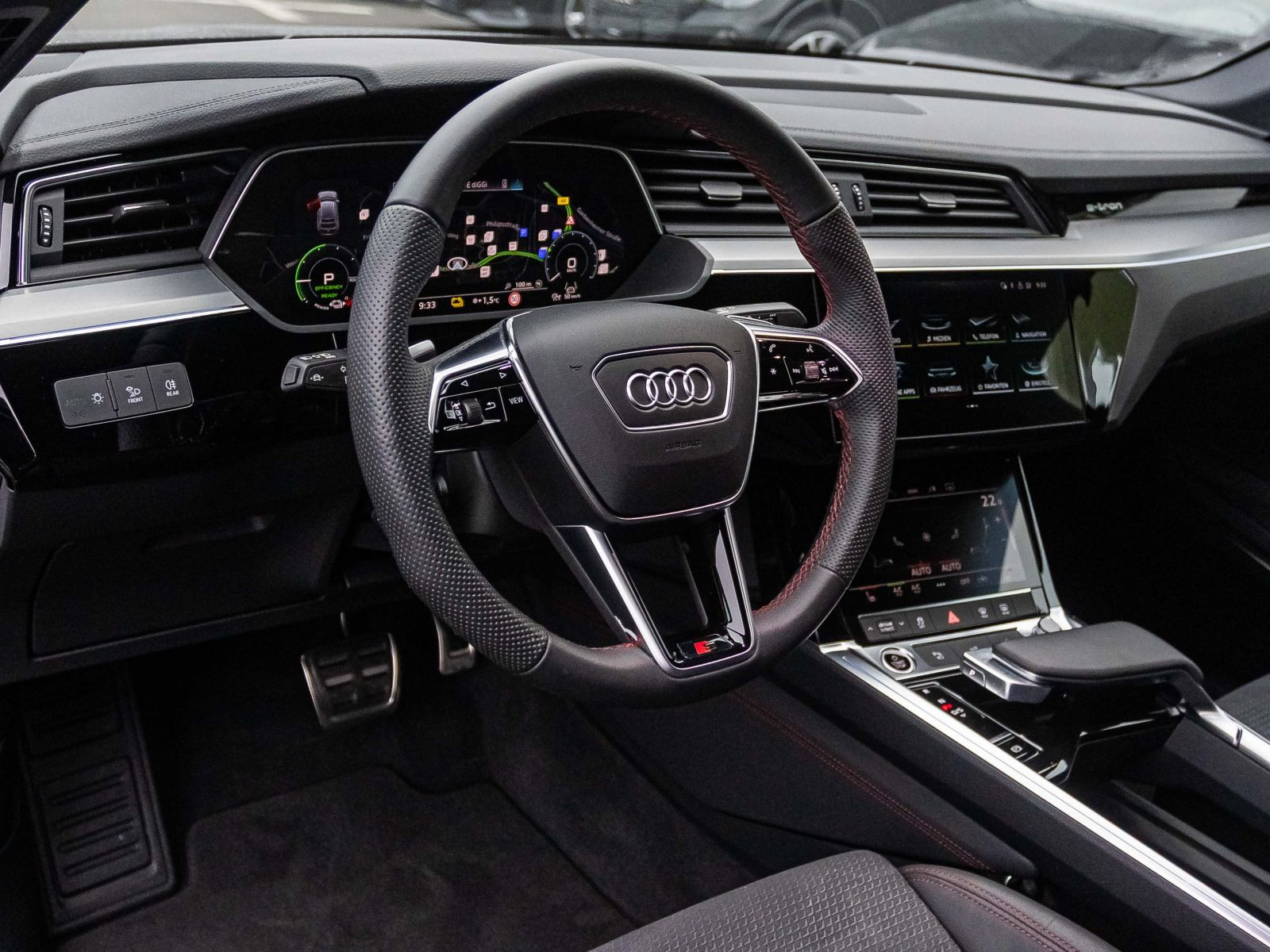 Audi Q8 Sportback e-tron S line Standklima Luftfederung