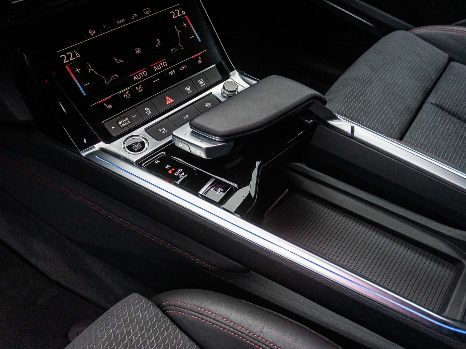 Audi Q8 Sportback e-tron S line Standklima Luftfederung