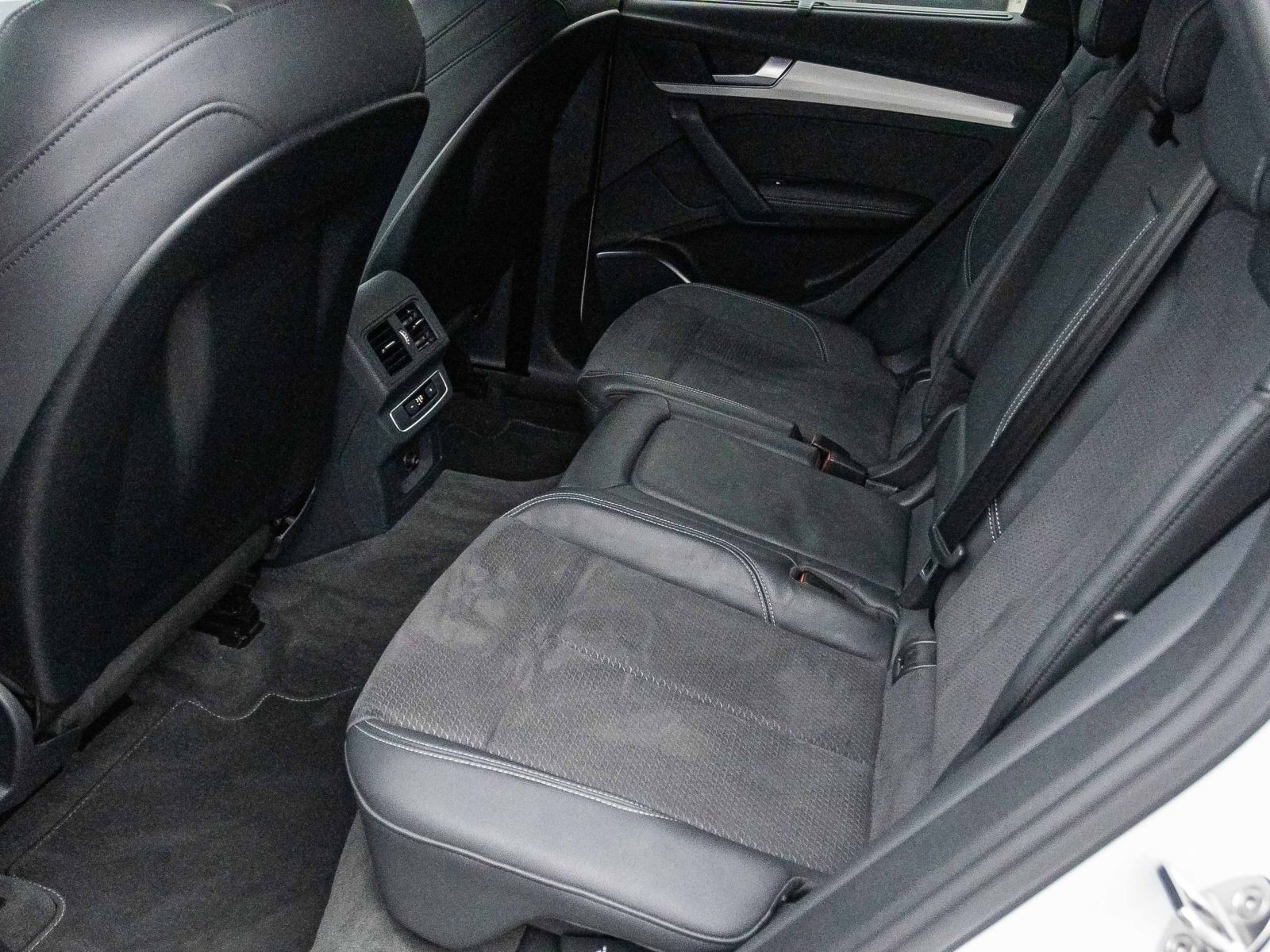 Audi Q5 TFSI e S line Navi LED GRA EPH DAB