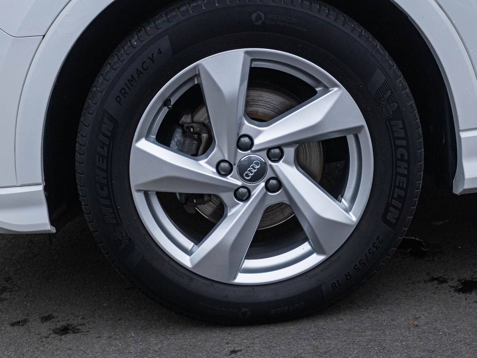 Audi Q3 advanced Navi LED GRA CarPlay EPH DAB