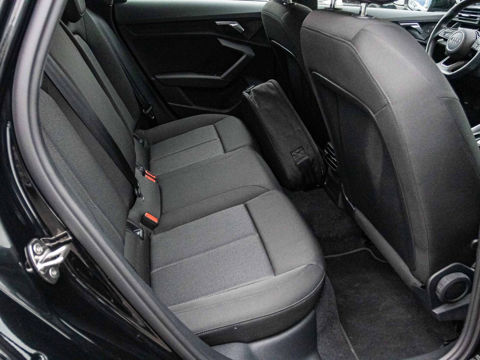 Audi A3 Sportback S line 40TFSI e Stronic LED CarPlay