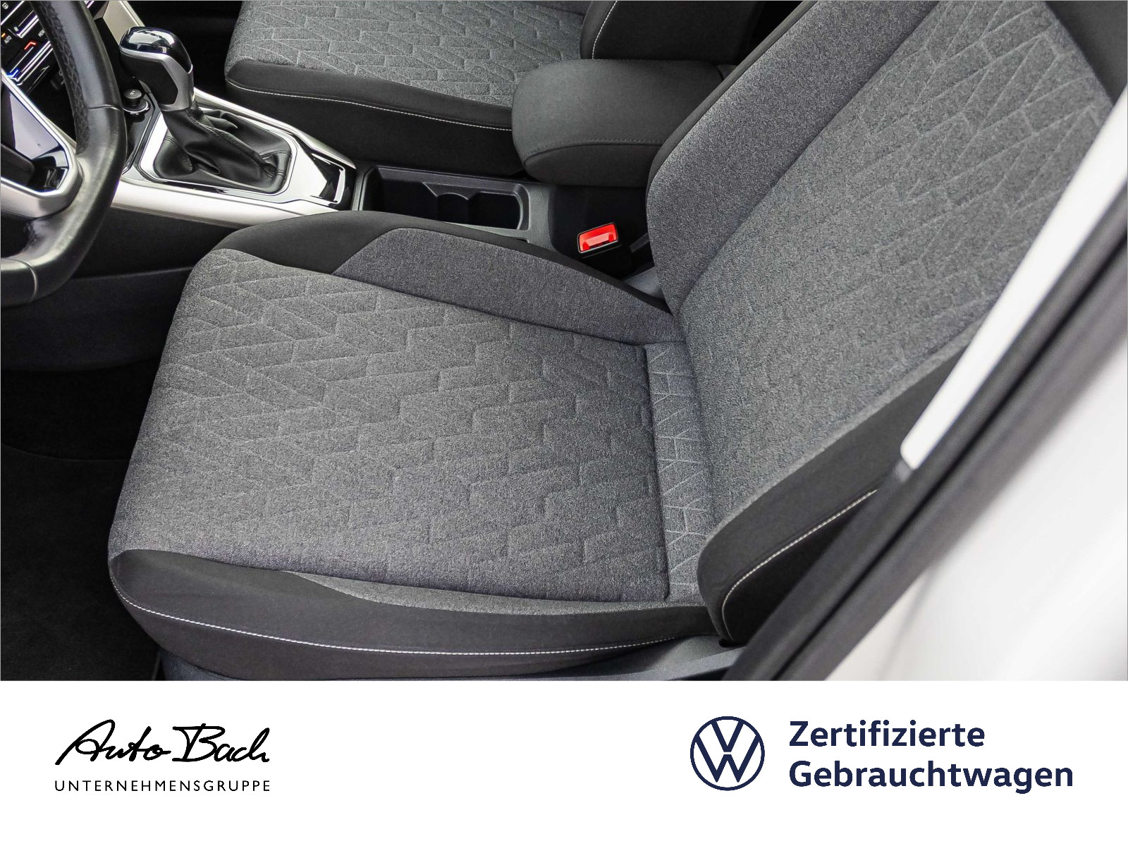 Volkswagen T-Roc 1.5 TSI MOVE DSG LED CarPlay EPH DAB