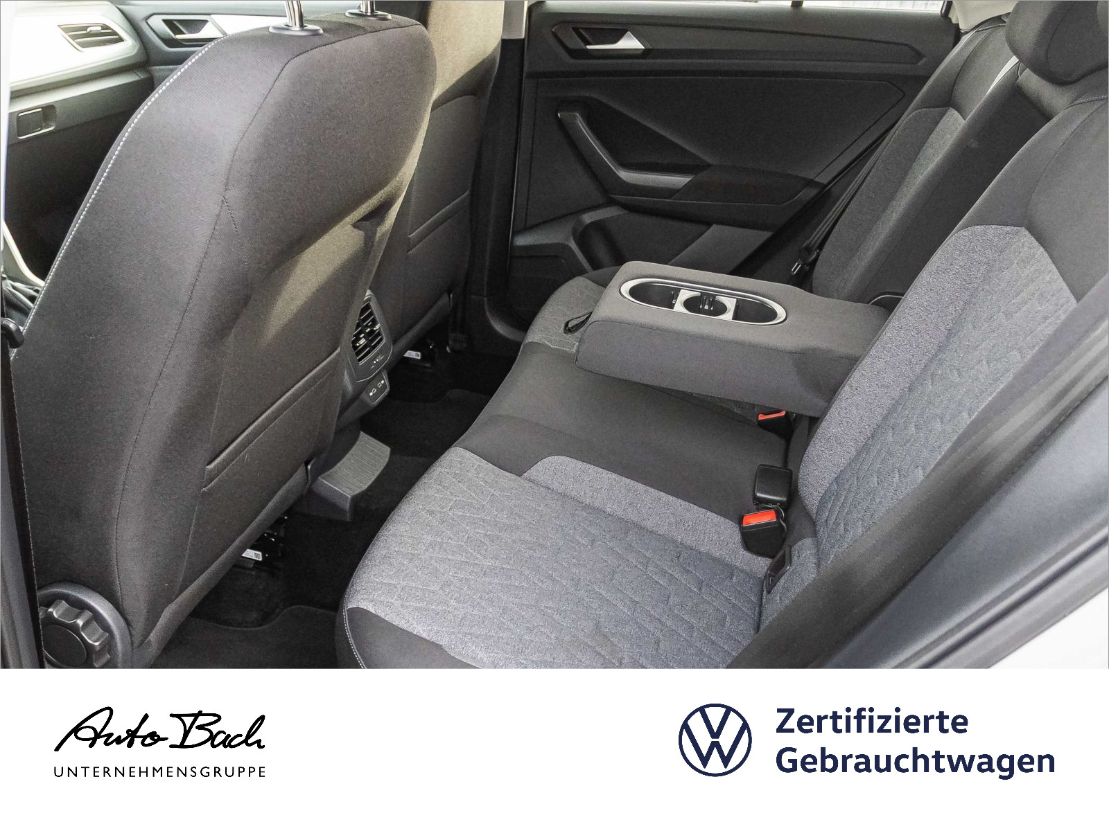 Volkswagen T-Roc 1.5 TSI MOVE DSG LED CarPlay EPH DAB