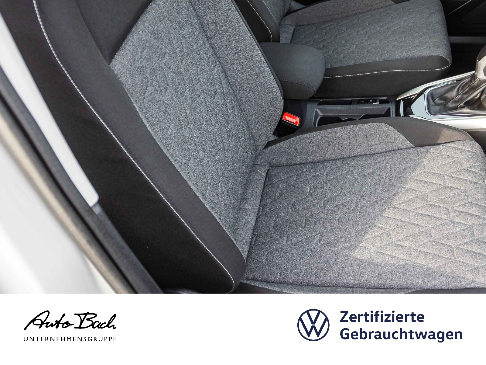 Volkswagen T-Roc 1.5 TSI MOVE DSG LED CarPlay EPH DAB