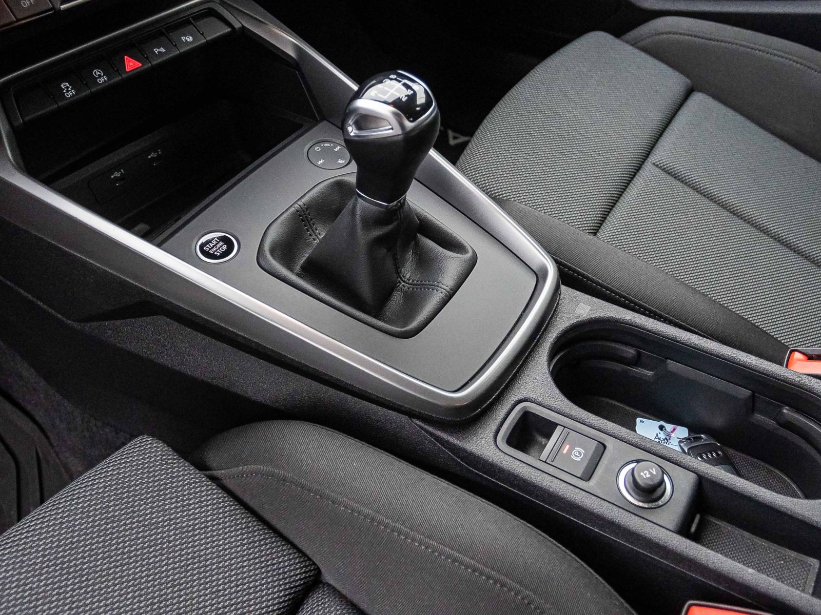 Audi A3 Sportback Advanced 30TFSI Navi LED GRA EPH DAB