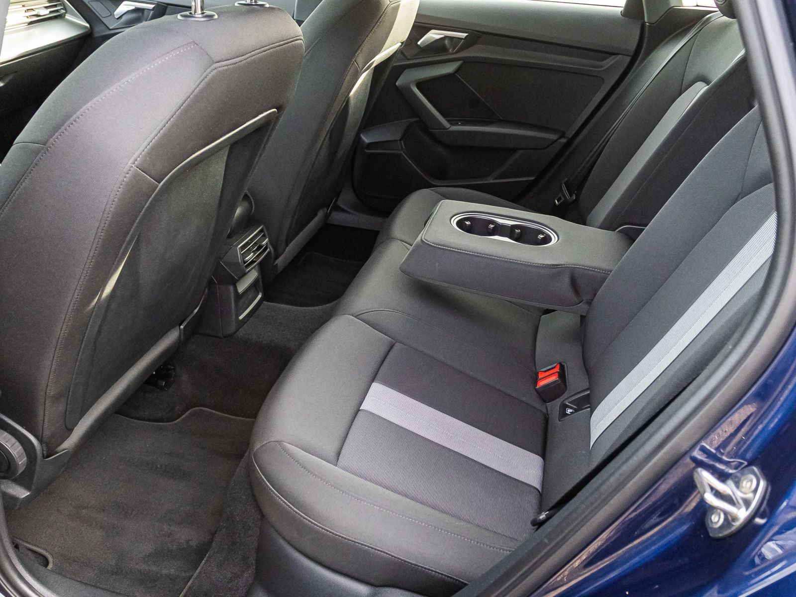 Audi A3 Sportback S line 35TDI Stronic Navi LED GRA EPH