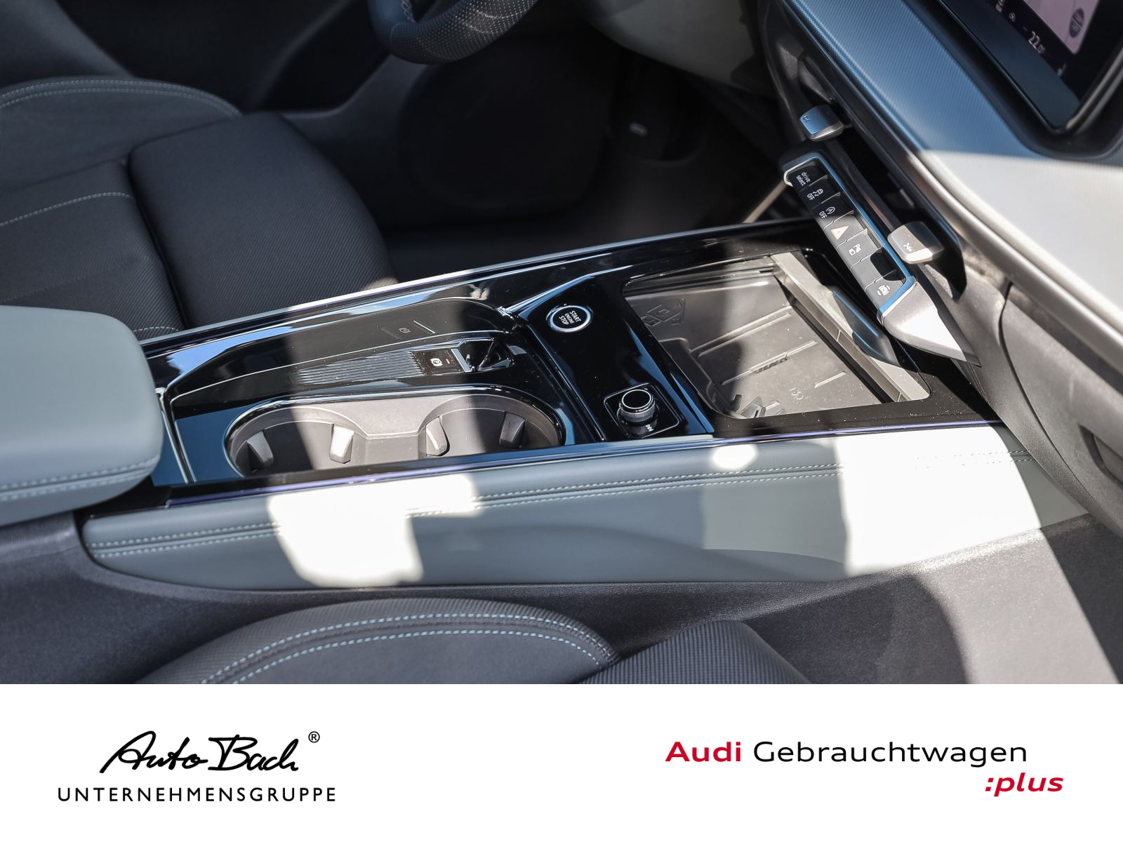 Audi Q3 SUV S-Line TDI 150PS TECH-Plus / digit. -MATRIX / OLED / AHK