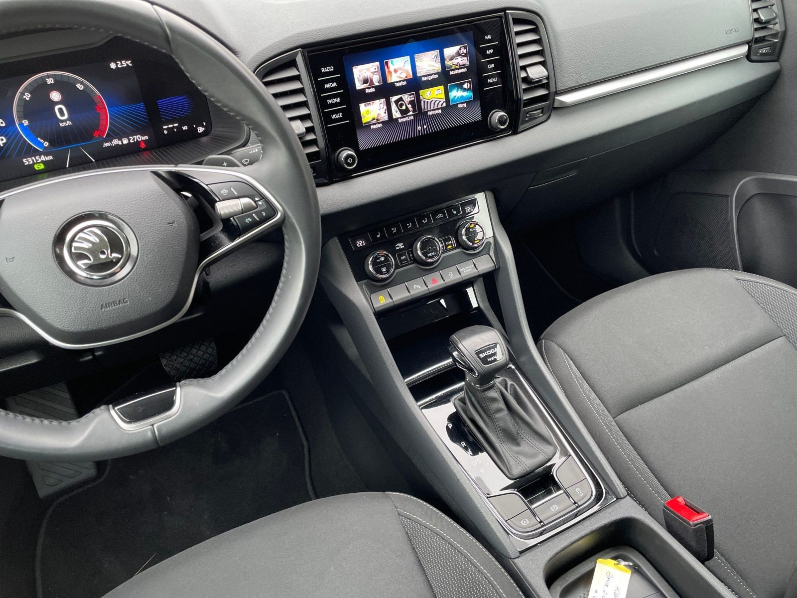 Skoda Karoq Drive 2.0 4x4 TDI DSG  LED AHK Carplay