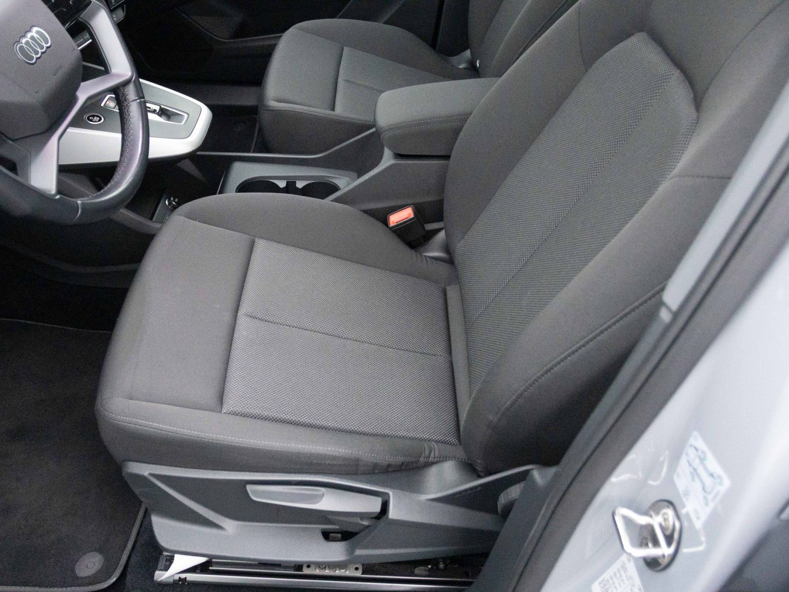 Audi Q4 e-tron 40 LED Standklima EPH DAB