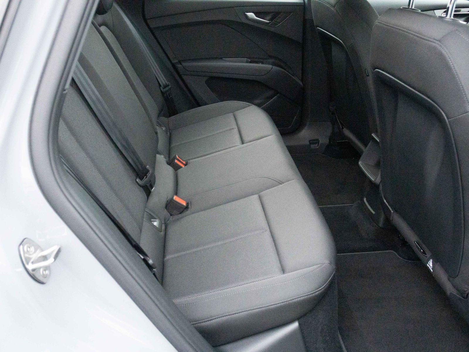 Audi Q4 e-tron 40 LED Standklima EPH DAB