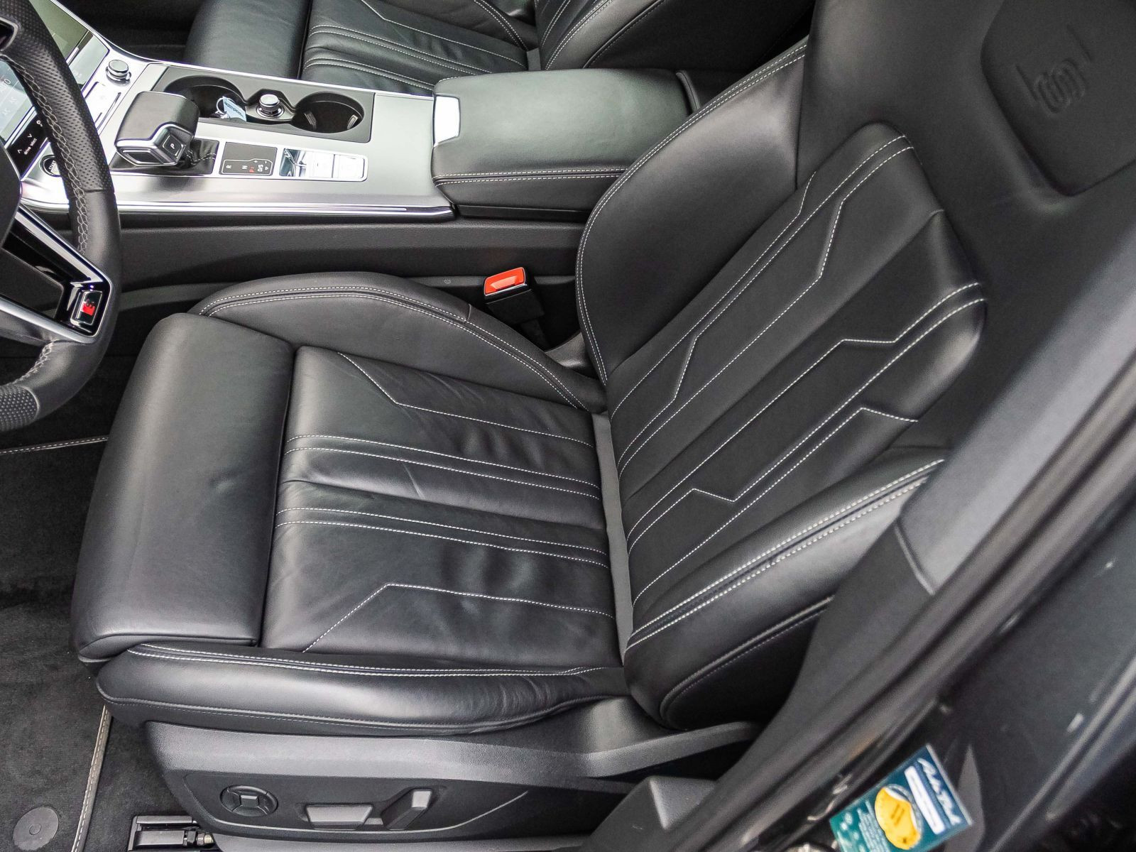 Audi A6 Avant S line 55 TFSI e Sport Navi ACC Pano