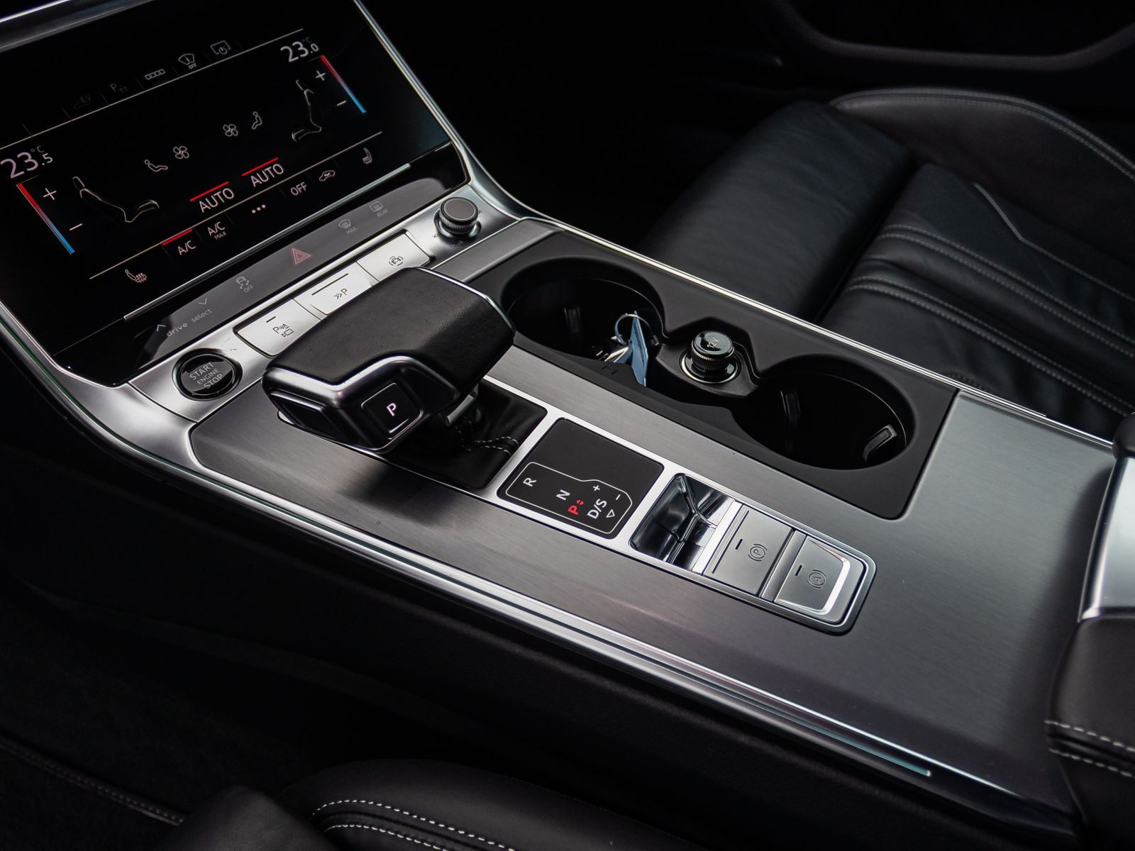 Audi A6 Avant S line 55 TFSI e Sport Navi ACC Pano