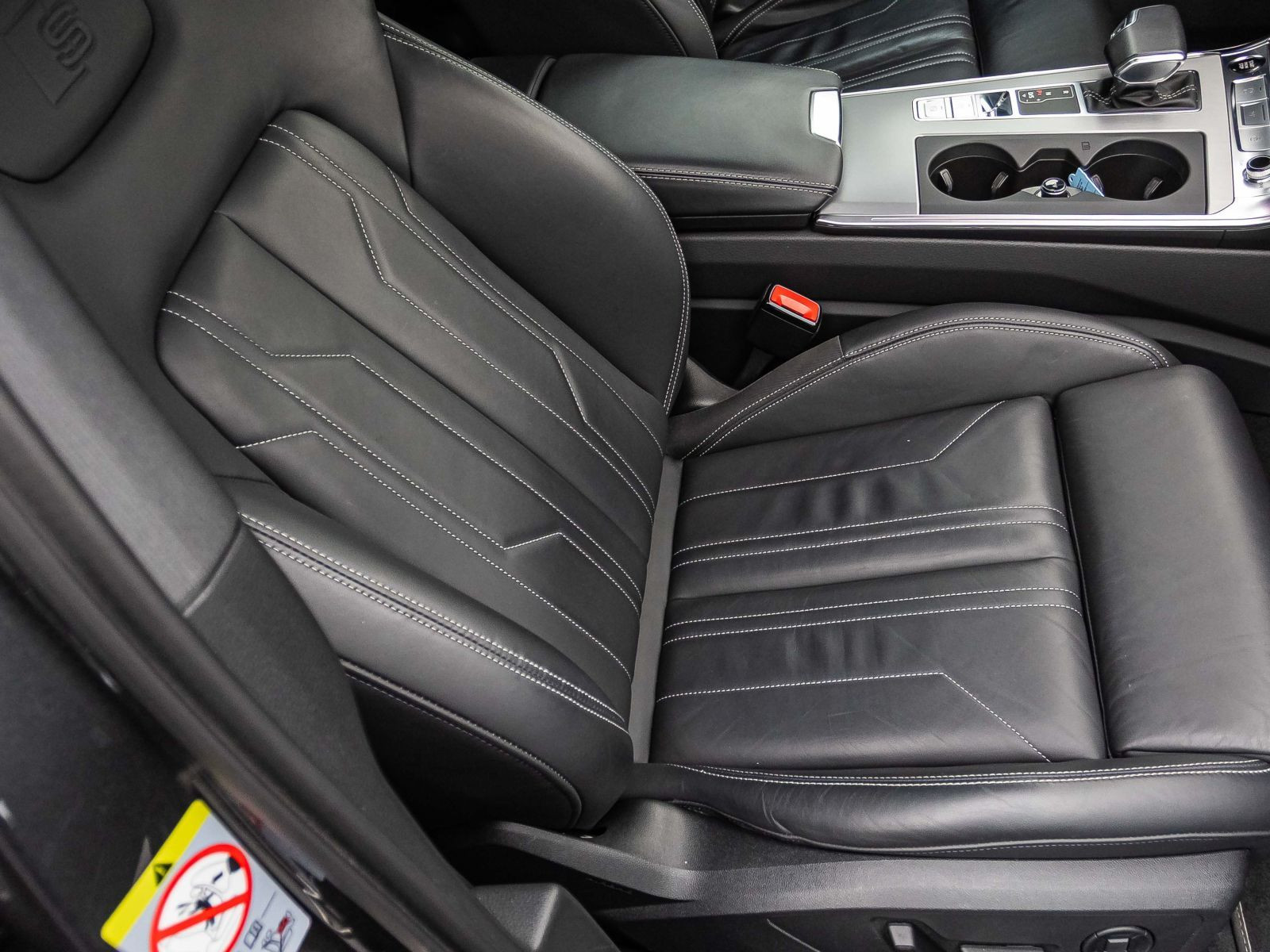 Audi A6 Avant S line 55 TFSI e Sport Navi ACC Pano