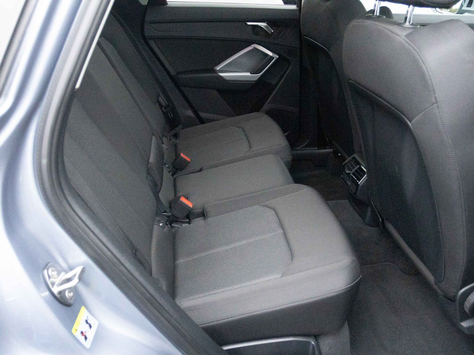 Audi Q3 S line 45TFSI qu Stronic Navi LED Standhzg Panorama