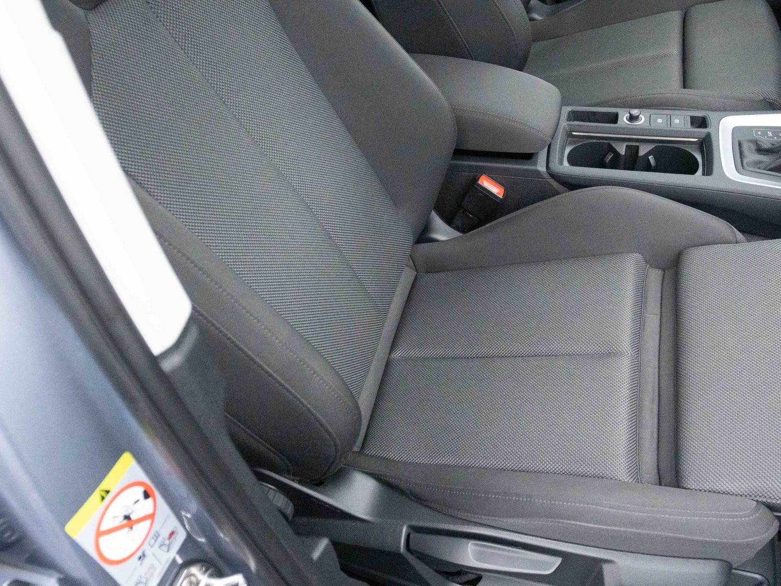 Audi Q3 S line 45TFSI qu Stronic Navi LED Standhzg Panorama