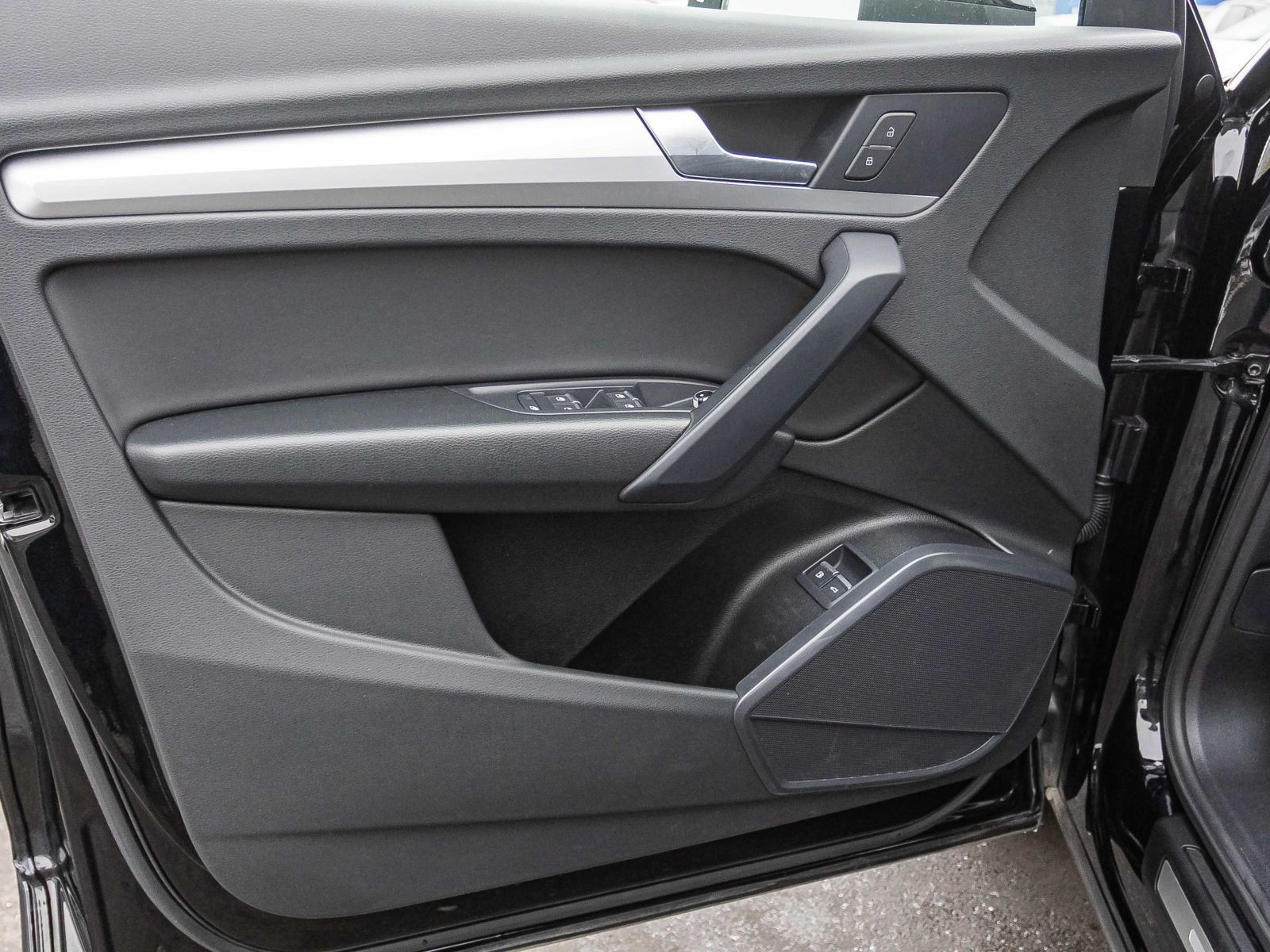 Audi Q5 advanced 50TFSI e qu Navi LED Standklima ACC