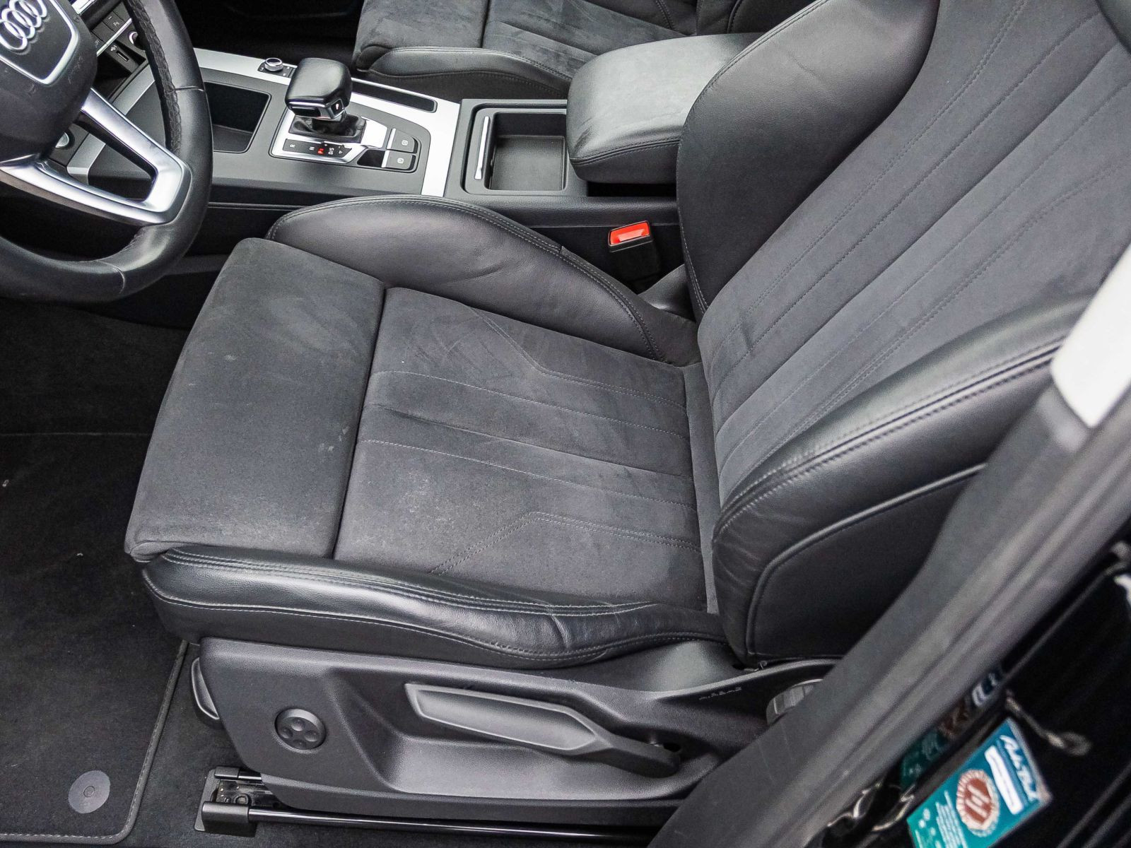 Audi Q5 advanced 50TFSI e qu Navi LED Standklima ACC