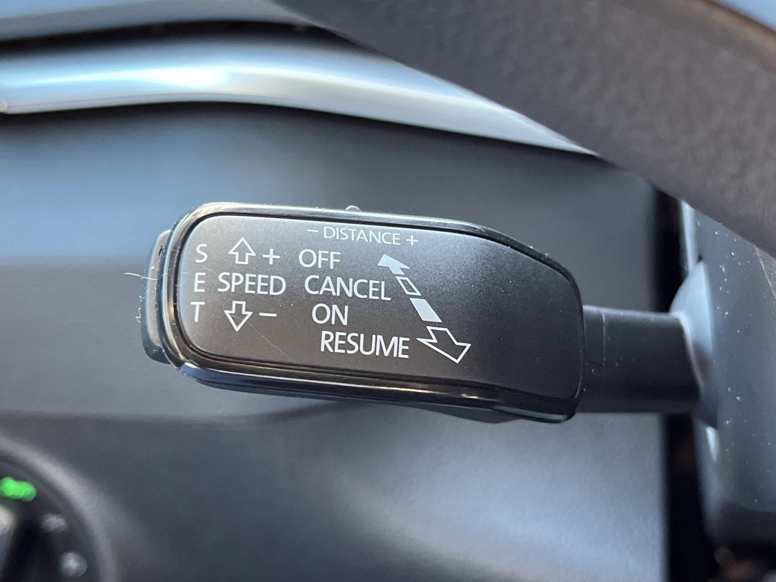 Skoda Karoq Balance 1,5 TSI DSG ACC AHK KESSY NAVI RFK