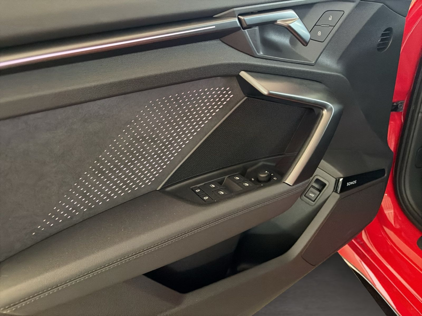 Audi RS3 Limousine 294 kW RS-Abgas Navi-Paket Adapt.-Fahrwerk