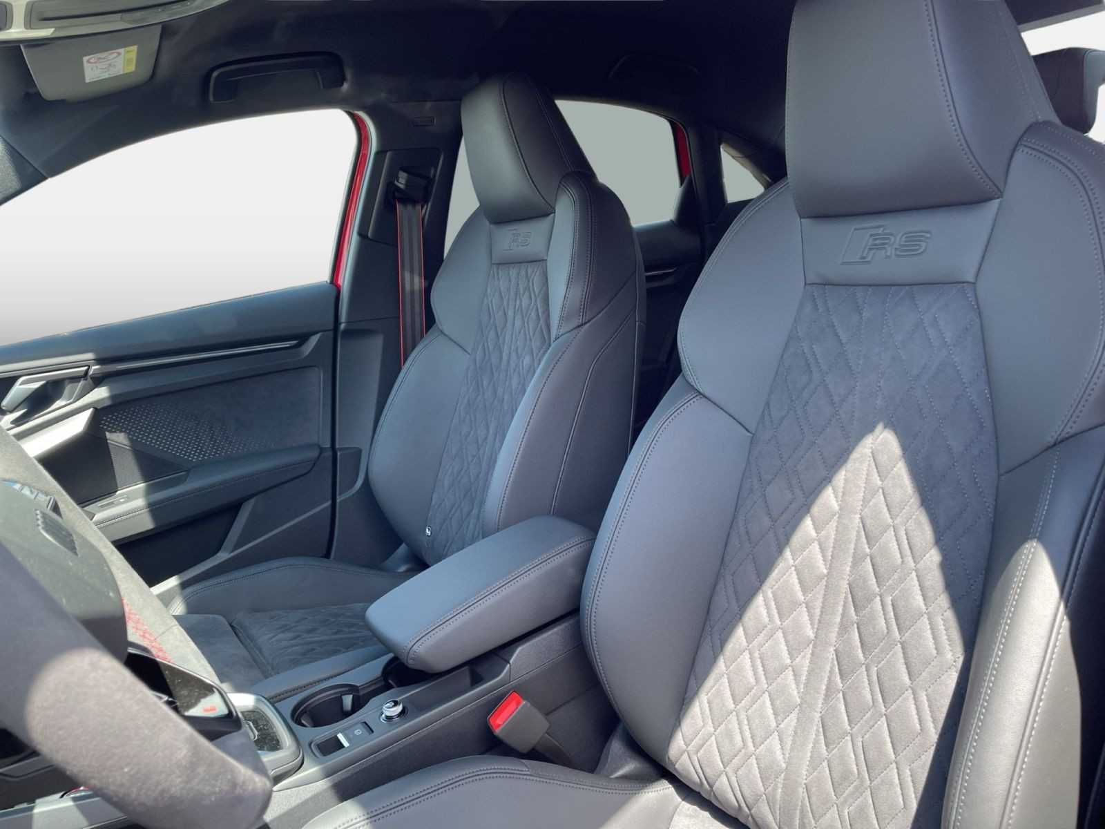 Audi RS3 Limousine 294 kW RS-Abgas Navi-Paket Adapt.-Fahrwerk