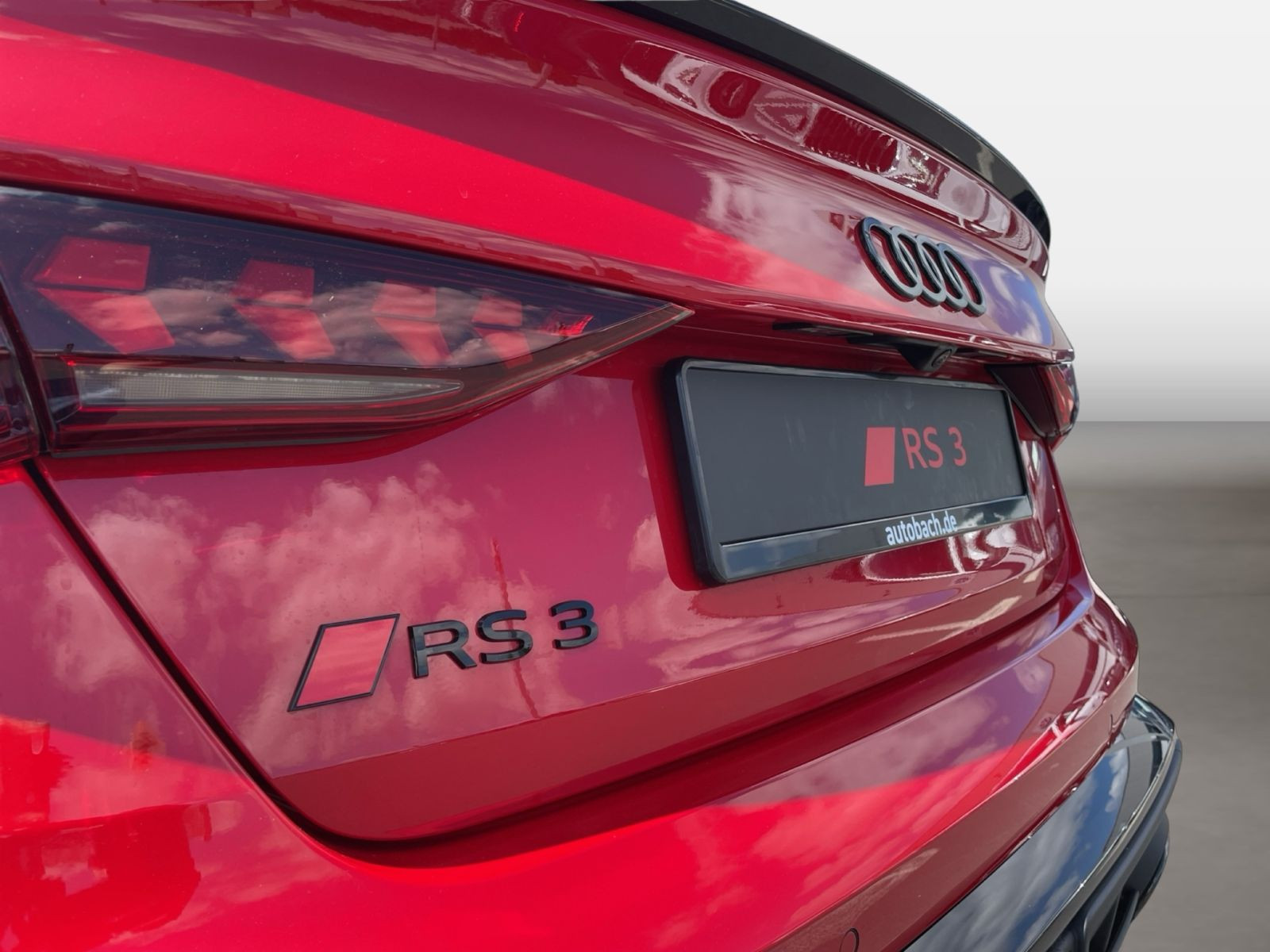 Audi RS3 Limousine 294 kW RS-Abgas Navi-Paket Adapt.-Fahrwerk
