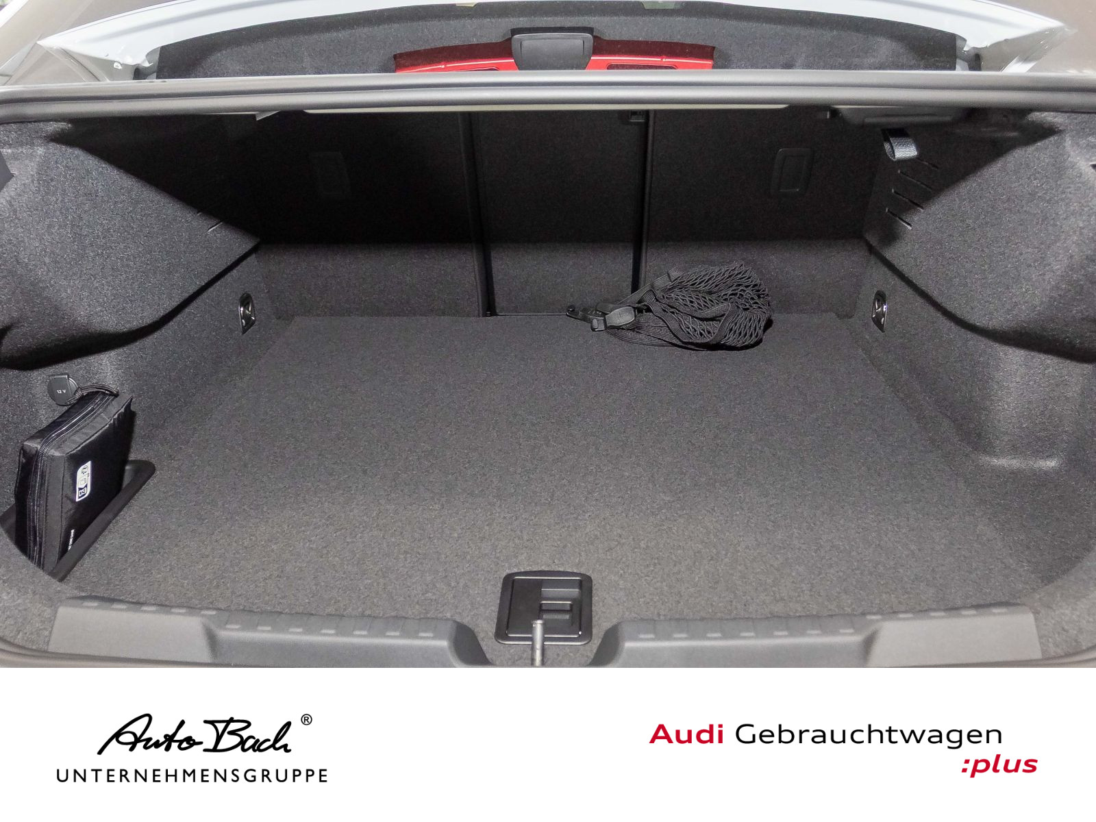 Audi RS 3 Limousine Navi Matrix RS-Abgas 280km/H HuD