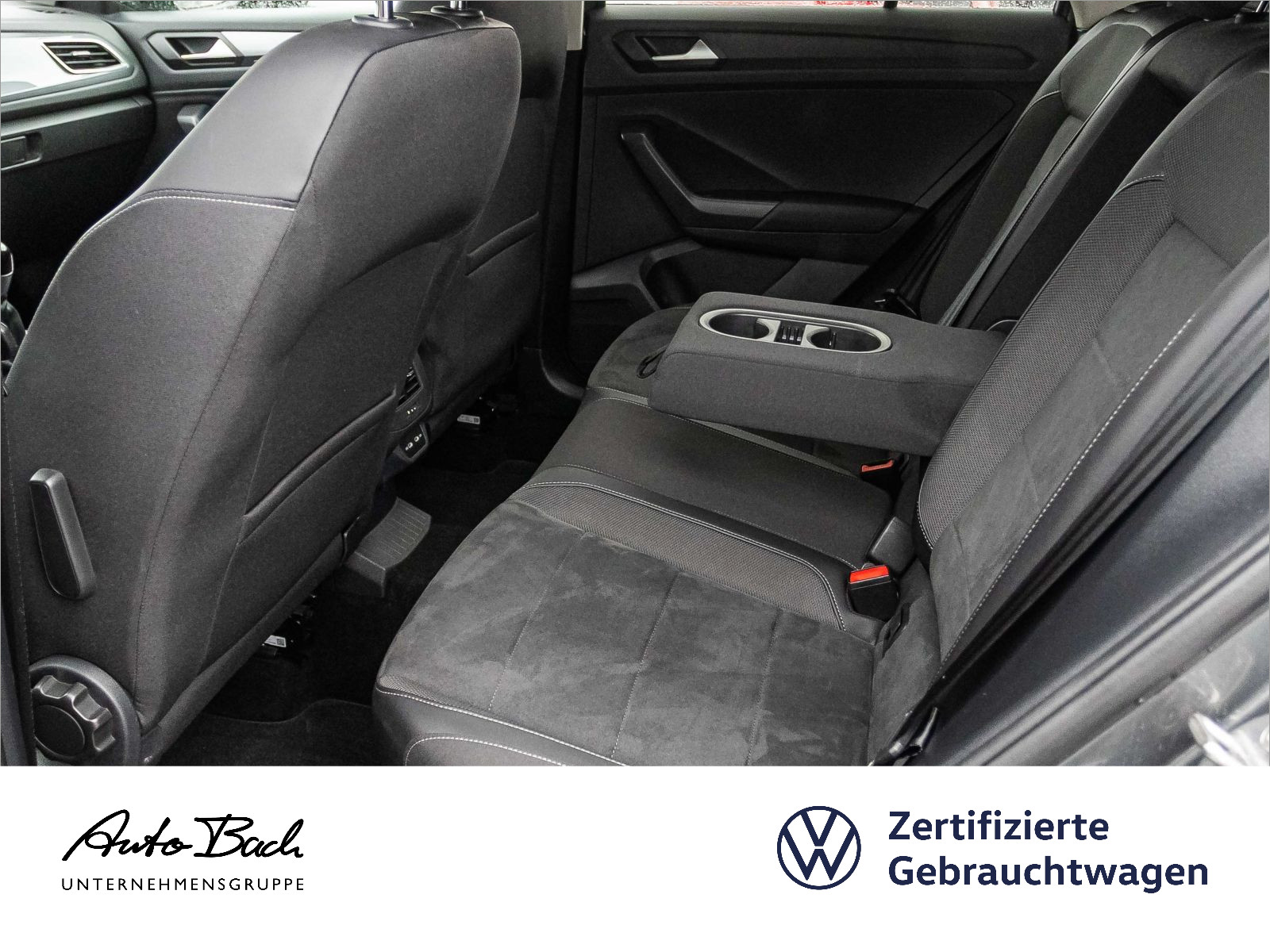 Volkswagen T-Roc Style 1.5TSI Navi LED Standhzg ACC CarPlay