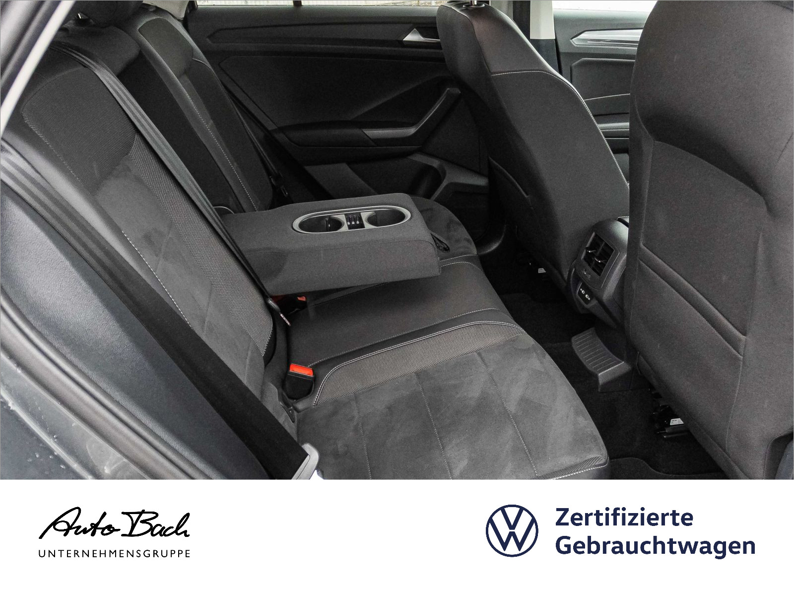 Volkswagen T-Roc Style 1.5TSI Navi LED Standhzg ACC CarPlay