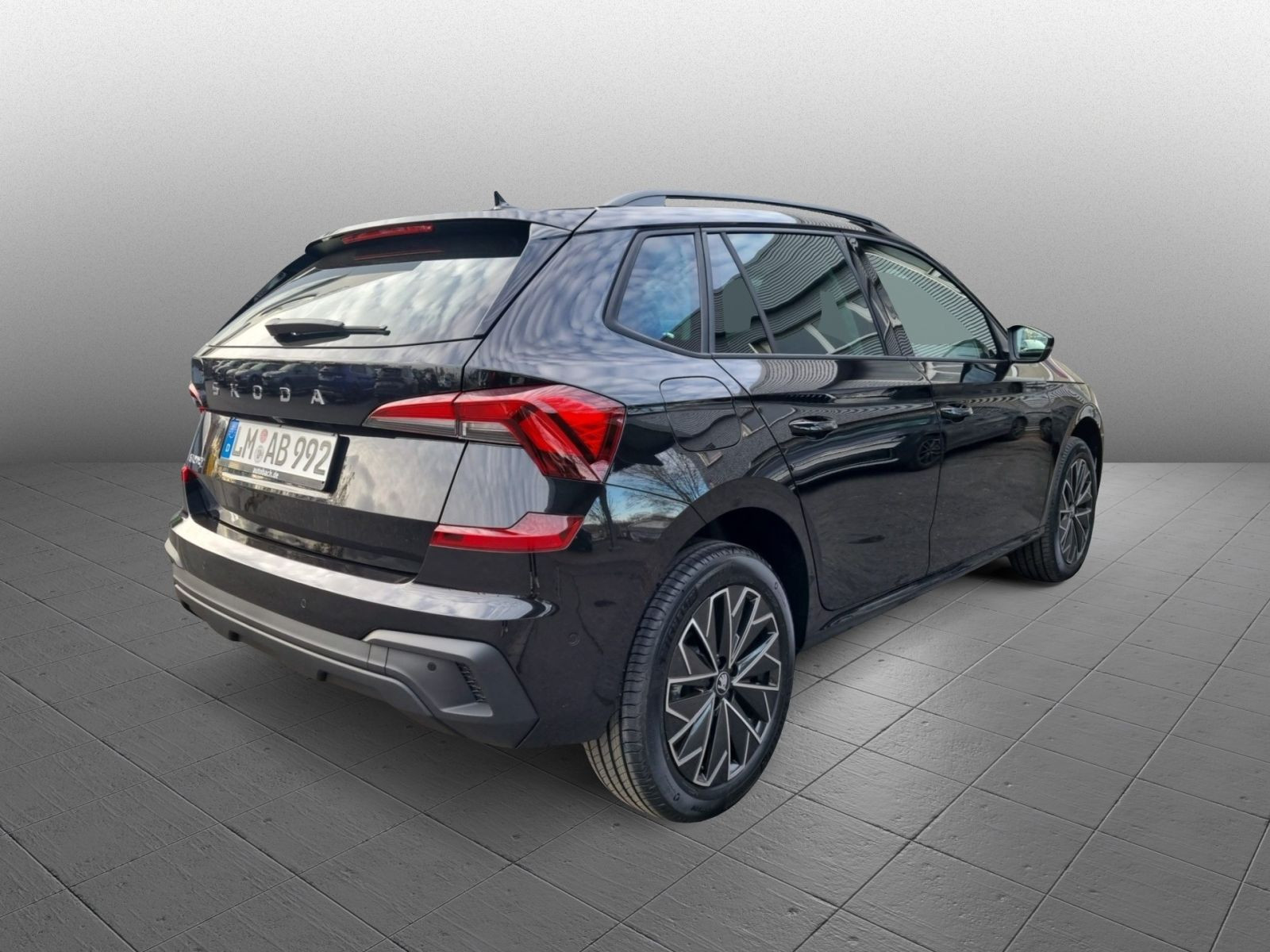 Skoda Kamiq Balance 1,5 TSI DSG ACC AHK NAVI Park Assist