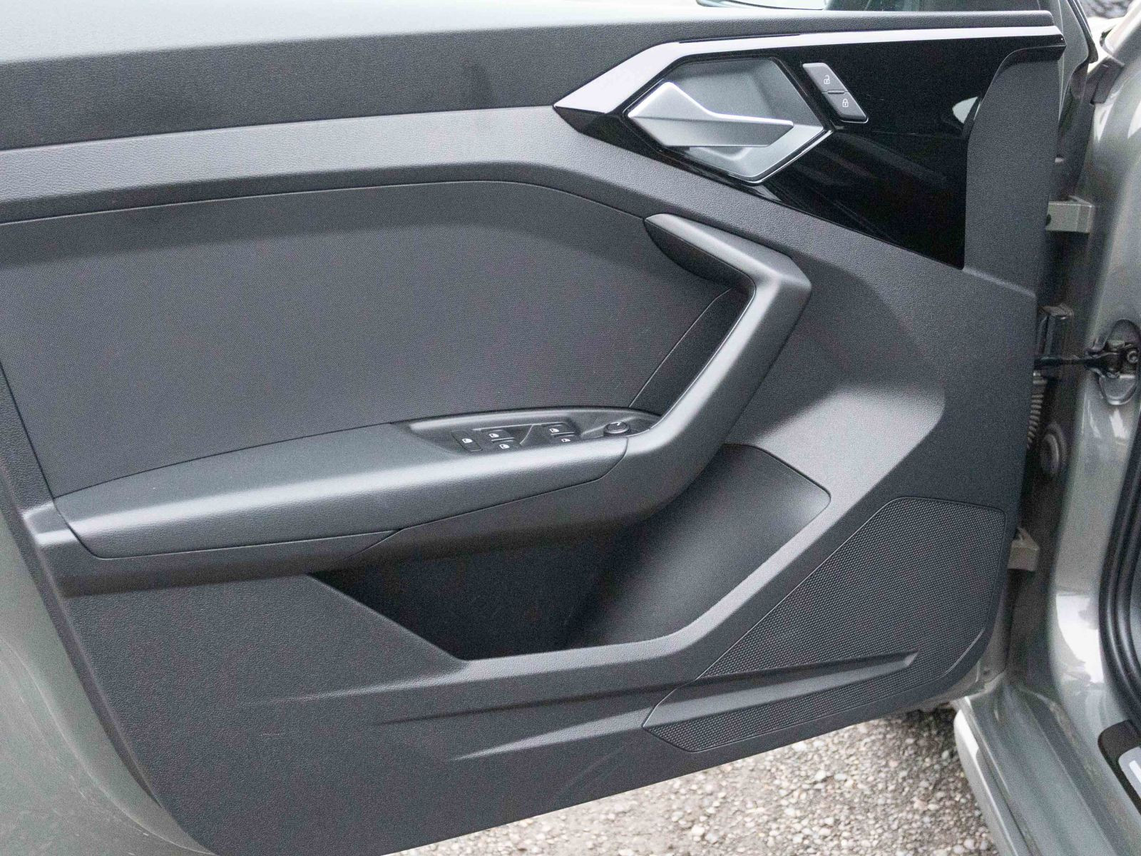 Audi A1 Sportback S line 35 TFSI Stronic Navi LED EPH