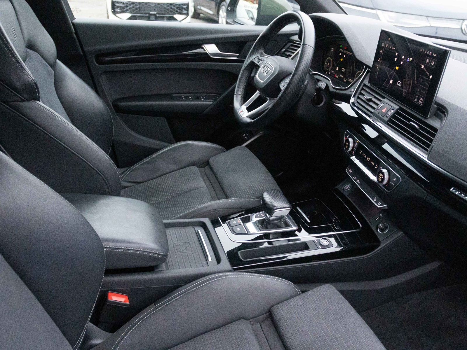 Audi Q5 S line 55TFSI e qu Stronic Navi LED Panorama AHK