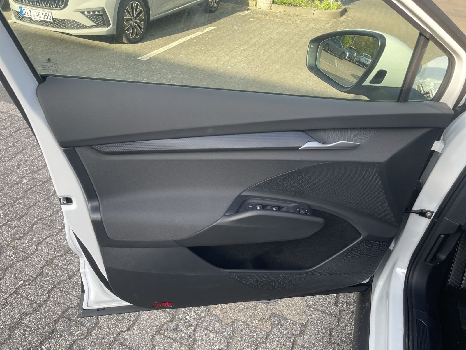 Skoda Elroq 50 ACC AHK LED NAVI RFK KESSY