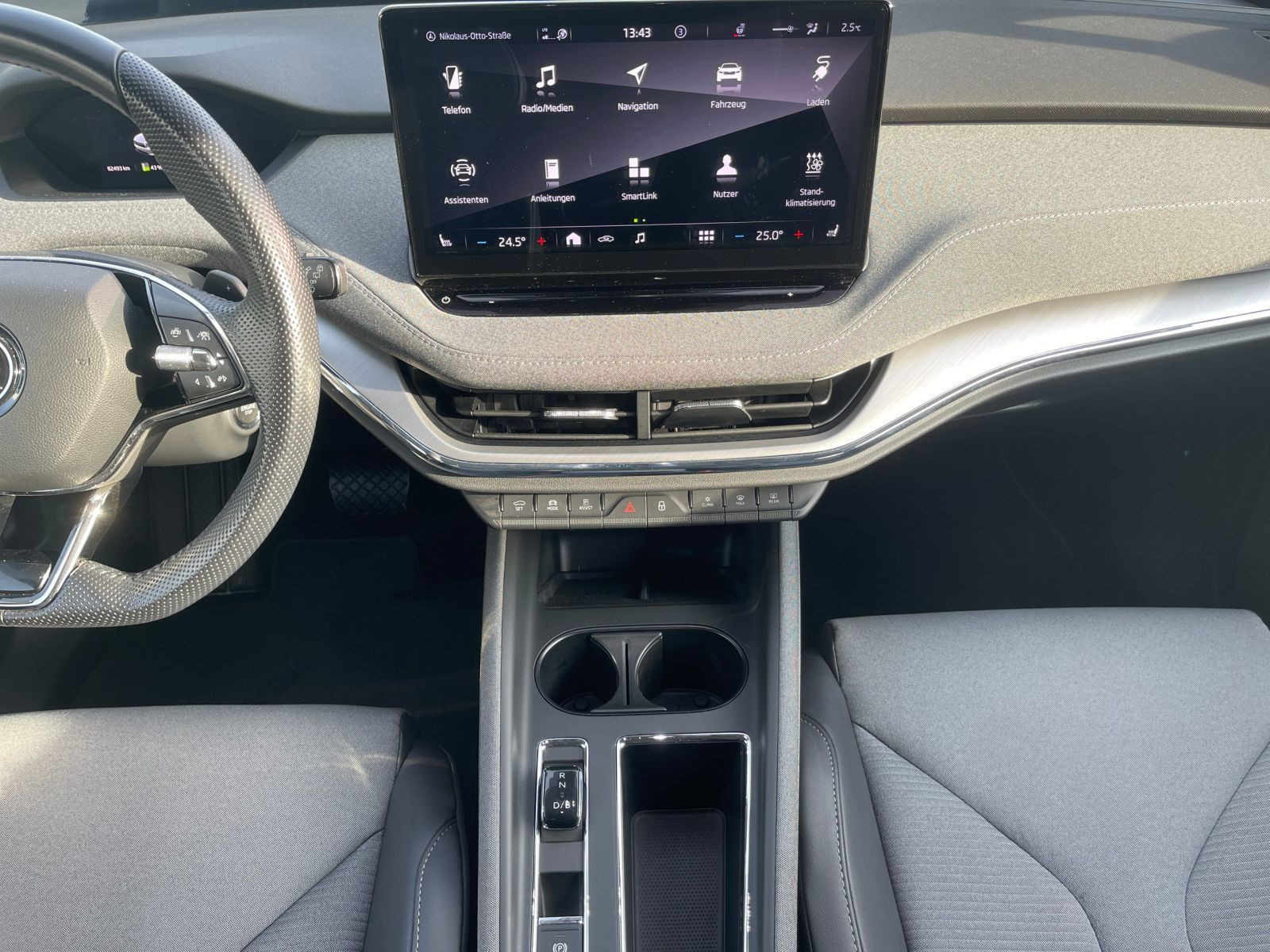 Skoda Enyaq 60 Loft 360° Kamera HuD Navi Car Play LED