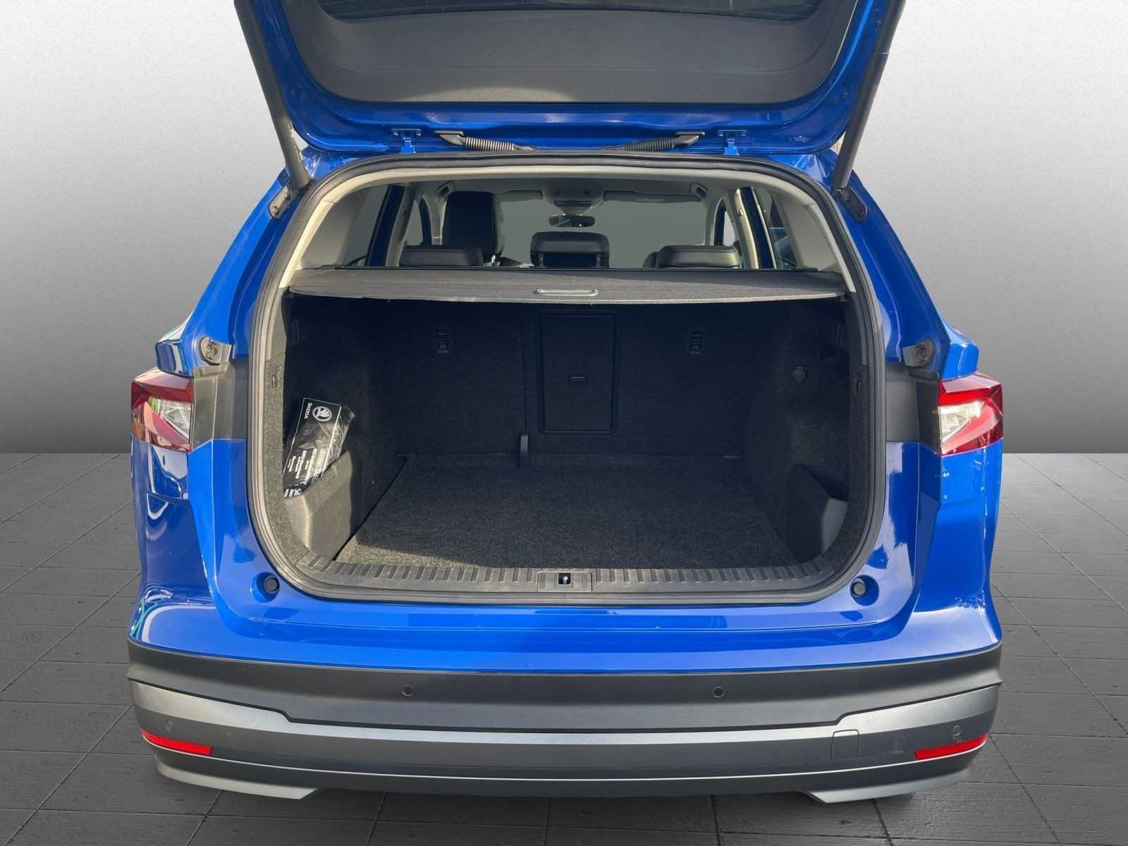 Skoda Enyaq 60 Loft 360° Kamera HuD Navi Car Play LED