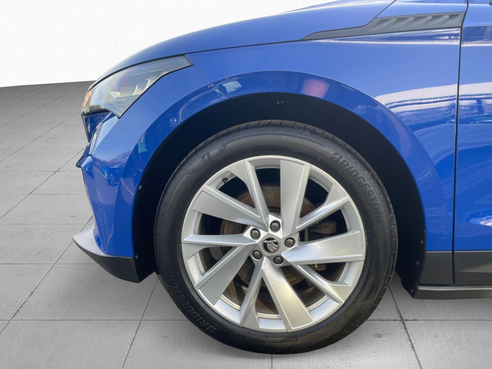 Skoda Enyaq 60 Loft 360° Kamera HuD Navi Car Play LED