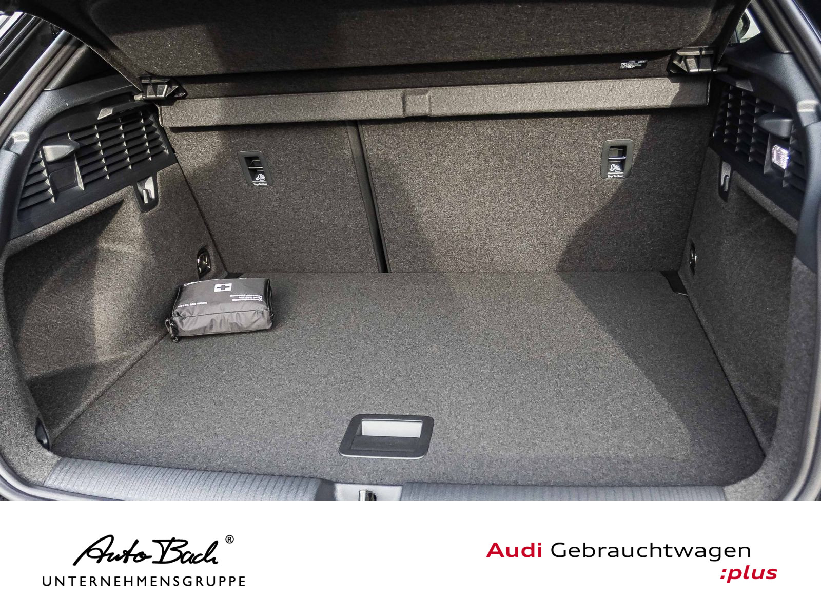 Audi Q2 S line Competition 35TFSI Stronic Navi LED ACC AHK