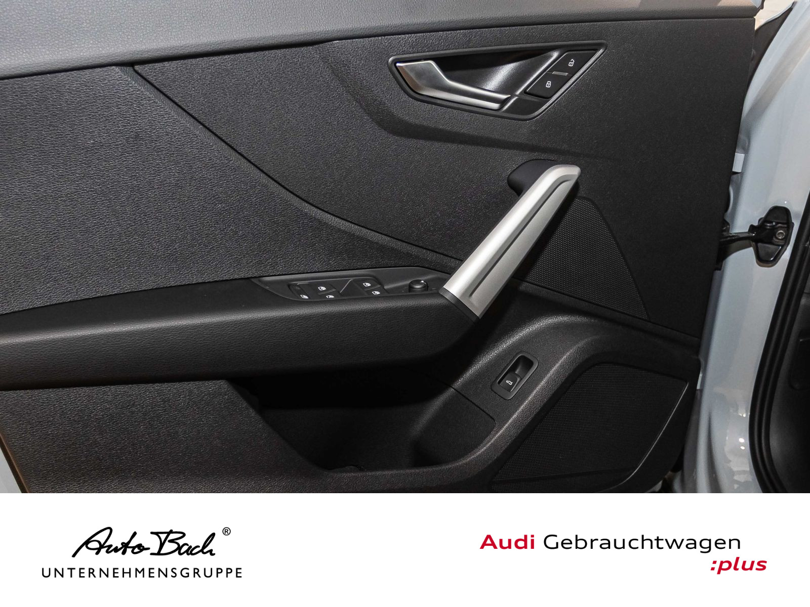 Audi Q2 Advanced 35 TFSI Stronic 18" LED CarPlay EPH DAB